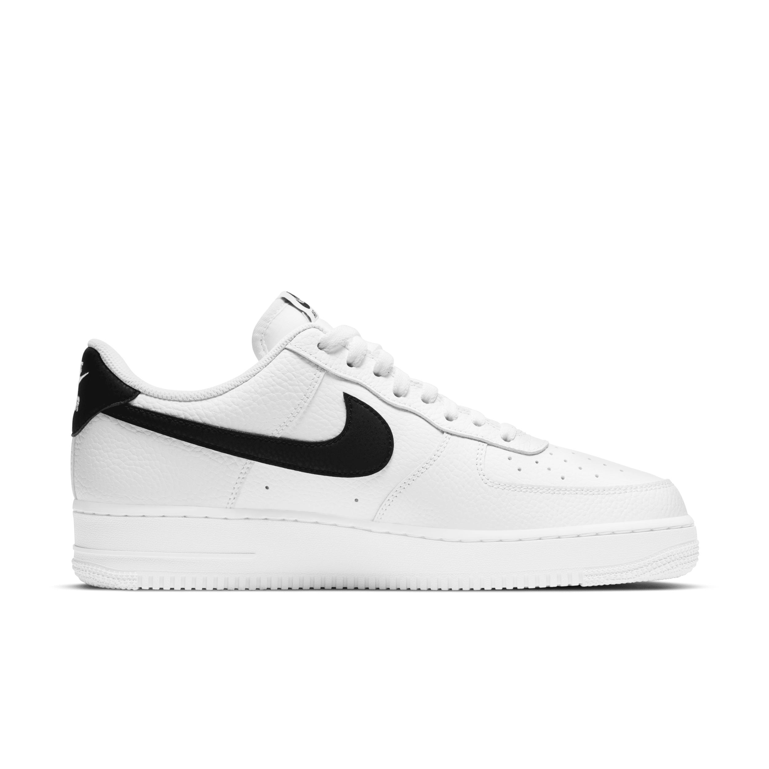 Nike Mens Air Force 1 07 Shoes | CT2302-100 Product Image
