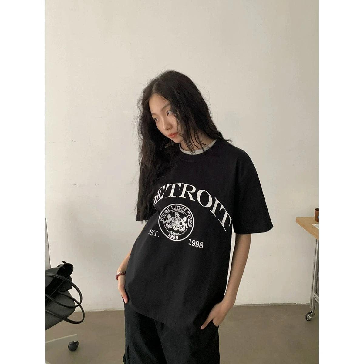 RT No. 18857 DETROIT LETTERED TEE Product Image