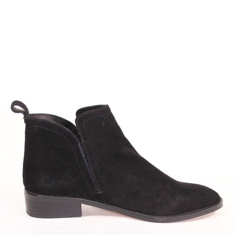 Kelly Chelsea Boots Product Image