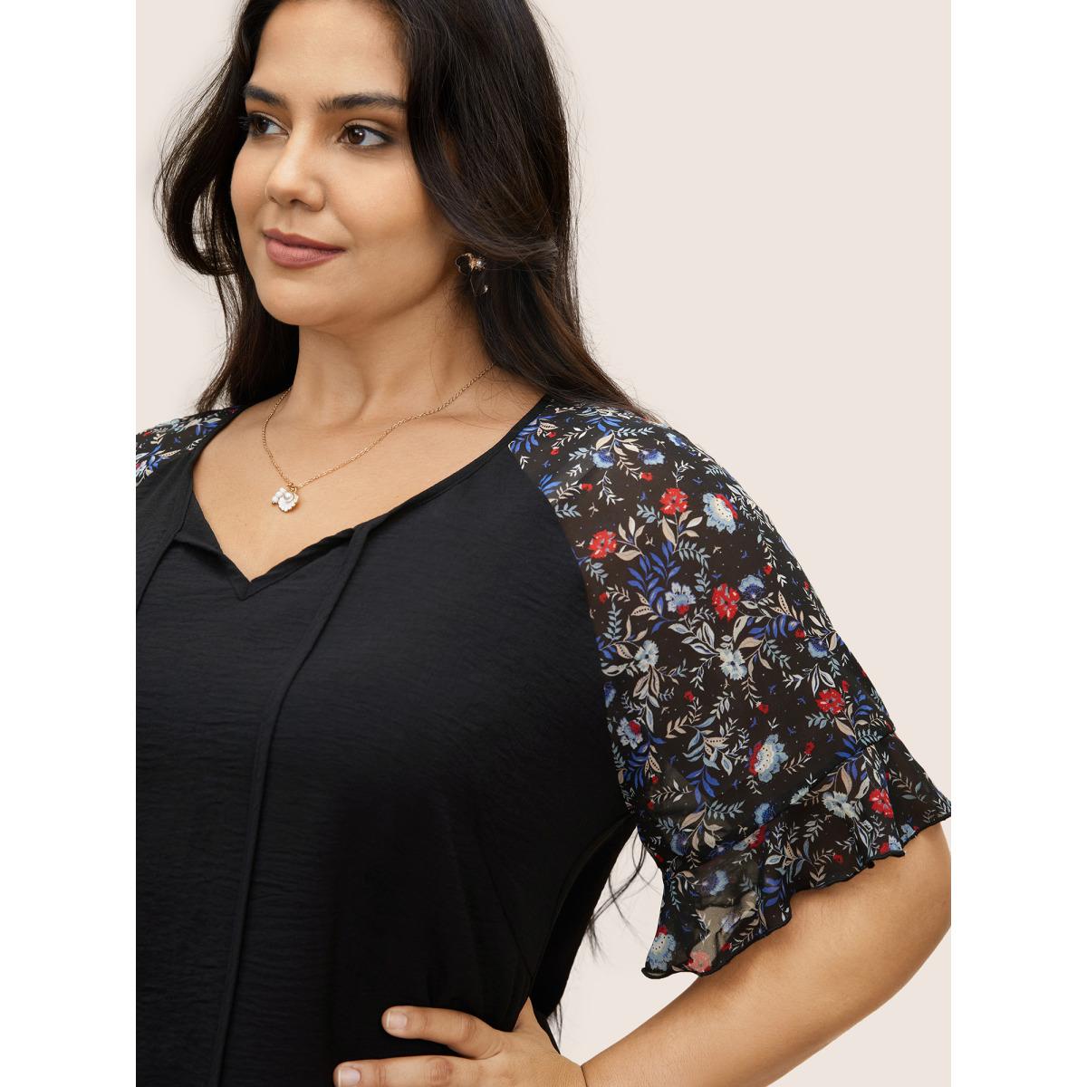Plus Size Black Ditsy Floral Ruffles Raglan Sleeve Blouse Women Elegant Short sleeve Round Neck Everyday Blouses BloomChic 22-24/3X Product Image