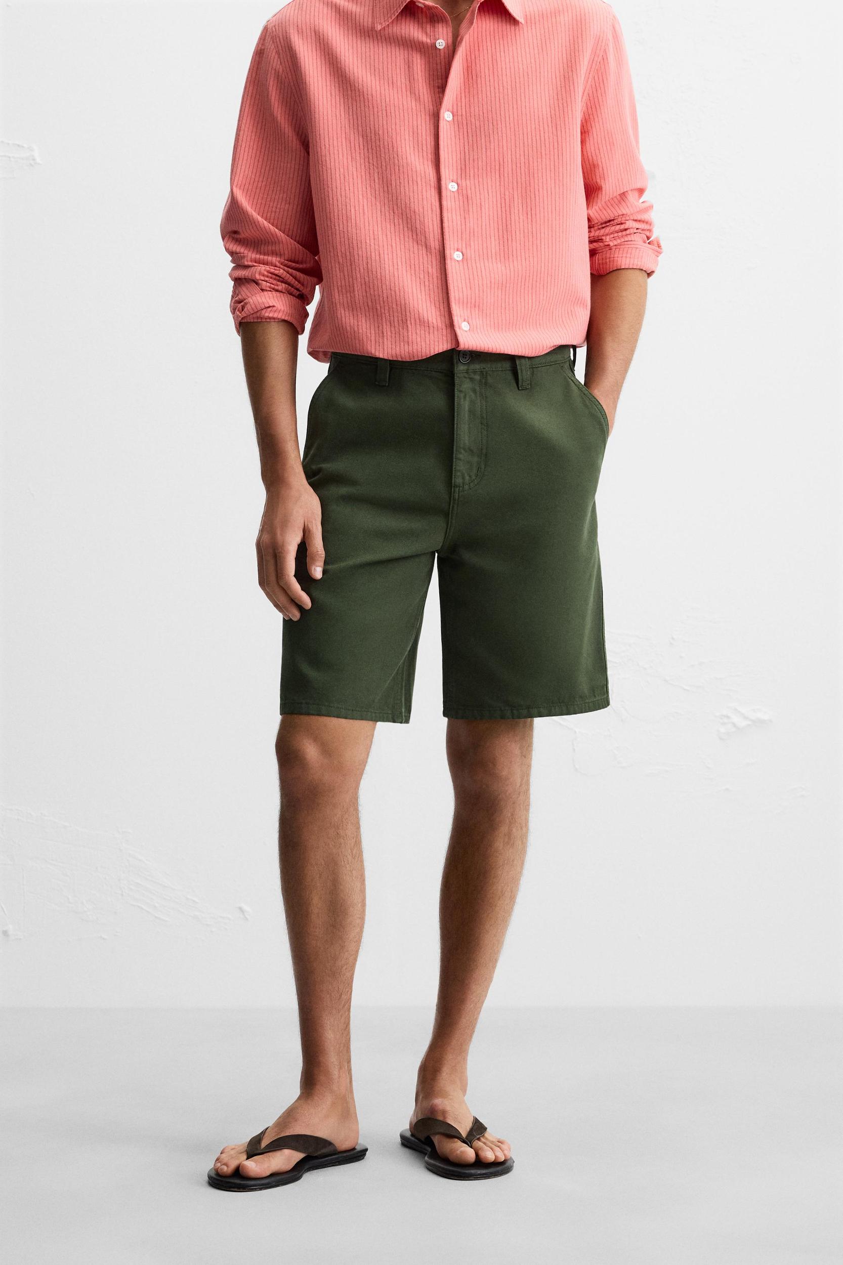 WASHED TEXTURED SHORTS Product Image