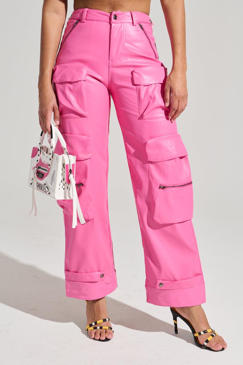 BUBBLEGUM SHORTY CARGO PANT IN PINK Product Image