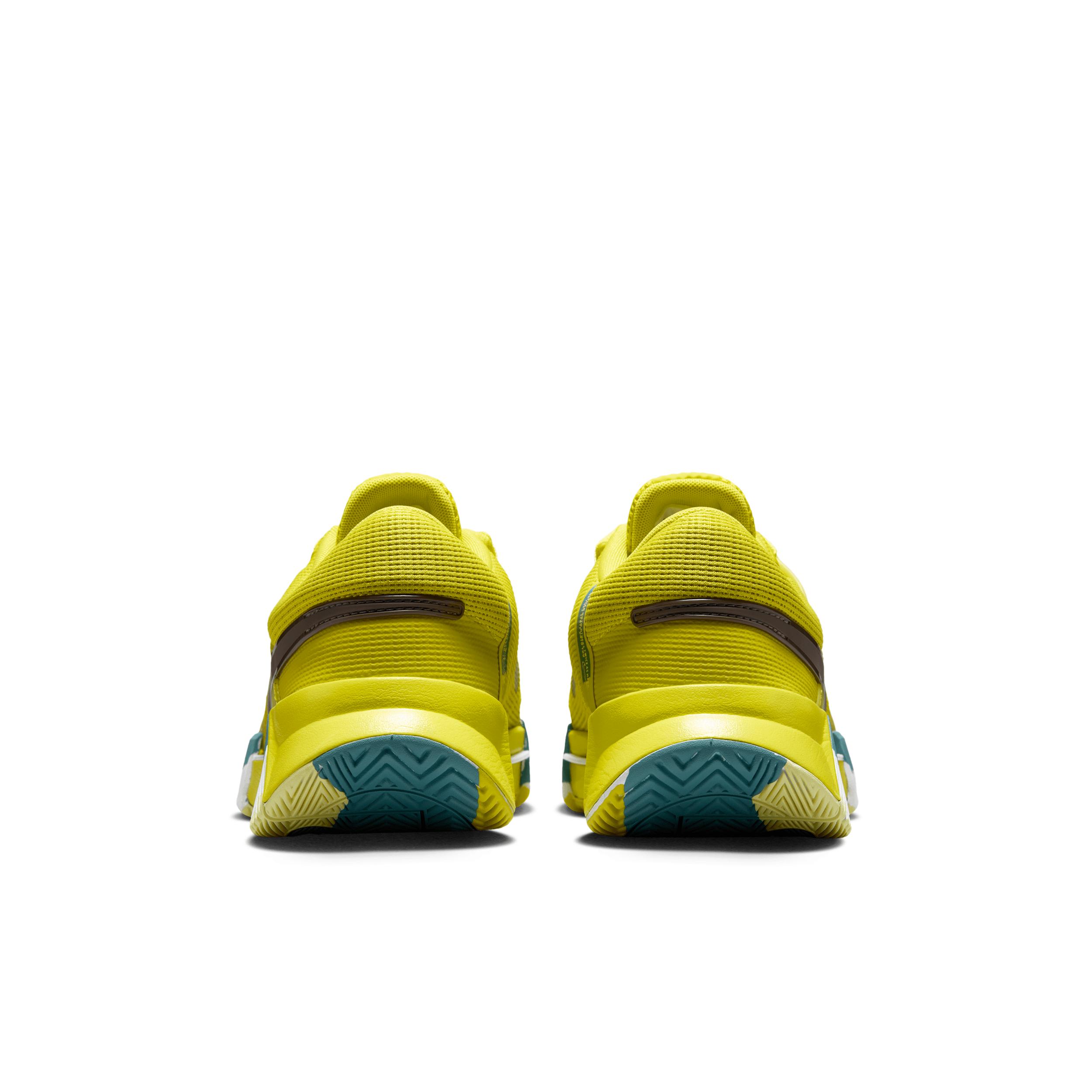 Nike Men's GP Challenge 1 Premium Hard Court Tennis Shoes Product Image