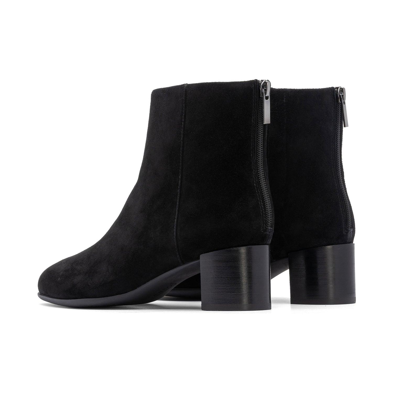 Plaza Back Zip Female Product Image