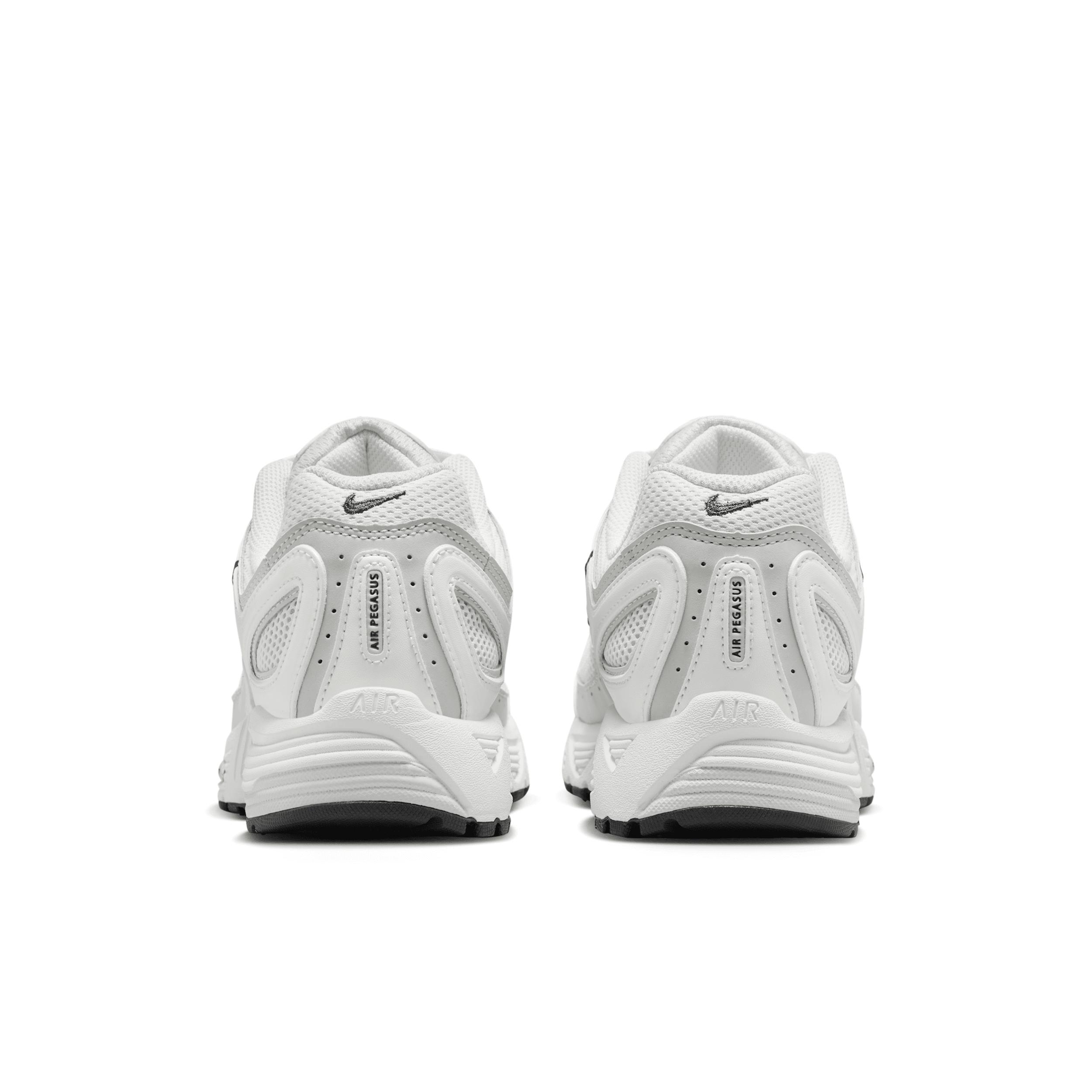 Nike Womens Air Pegasus 2005 Shoes | HQ5718-600 Product Image