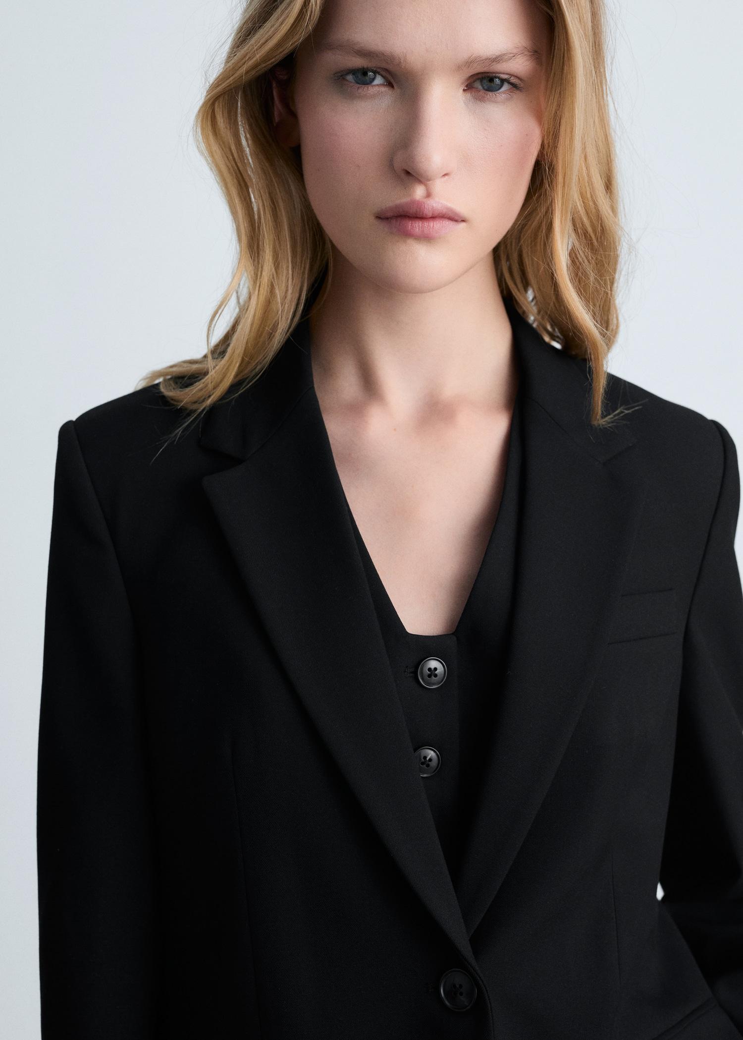 Straight blazer with flap pockets - Women | MANGO USA Product Image