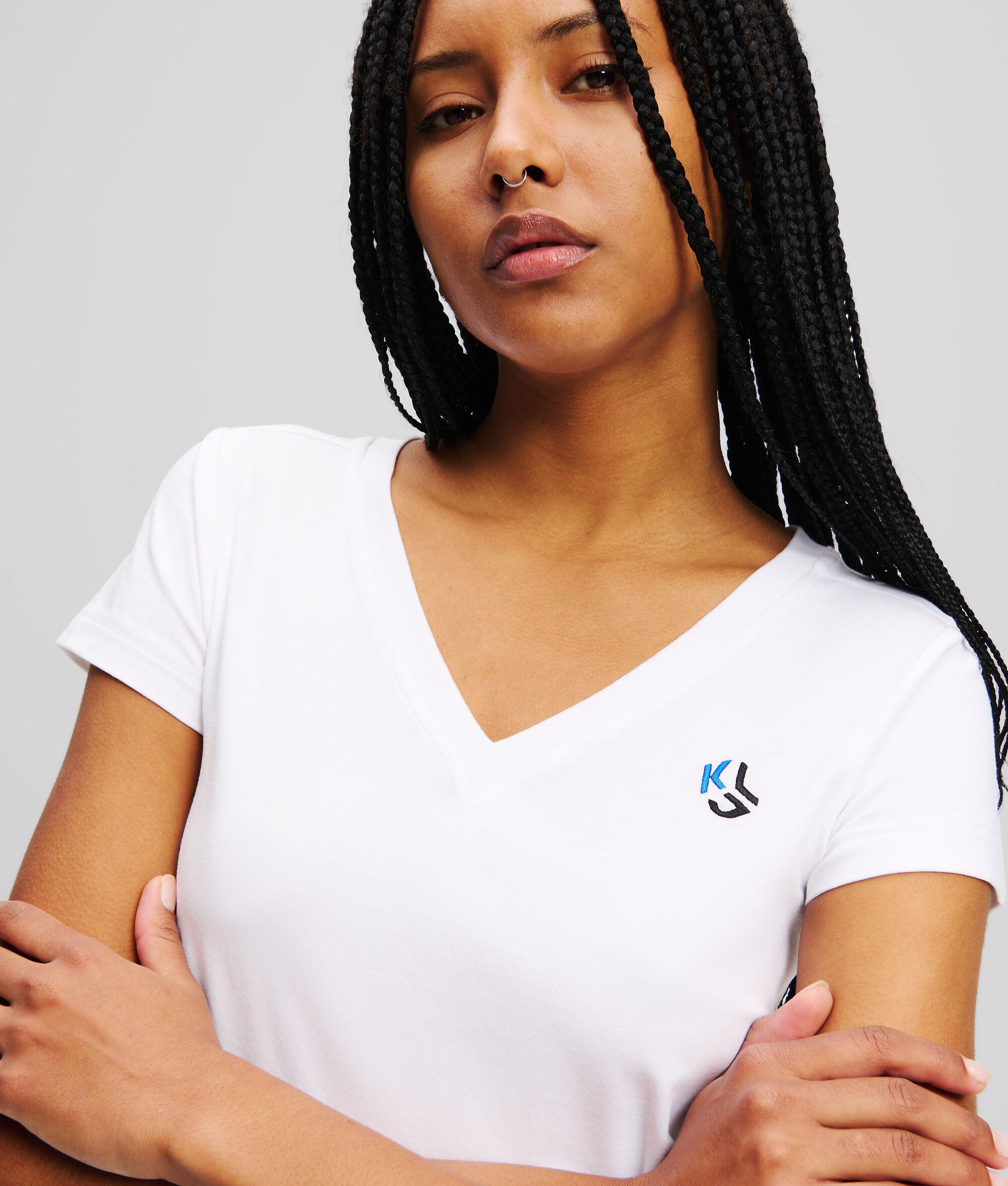 SLIM-FIT V-NECK T-SHIRT Product Image