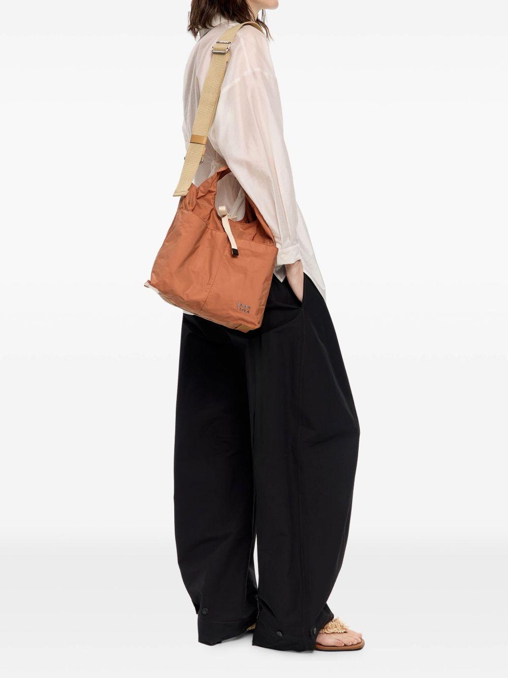 medium leather tote bag Product Image