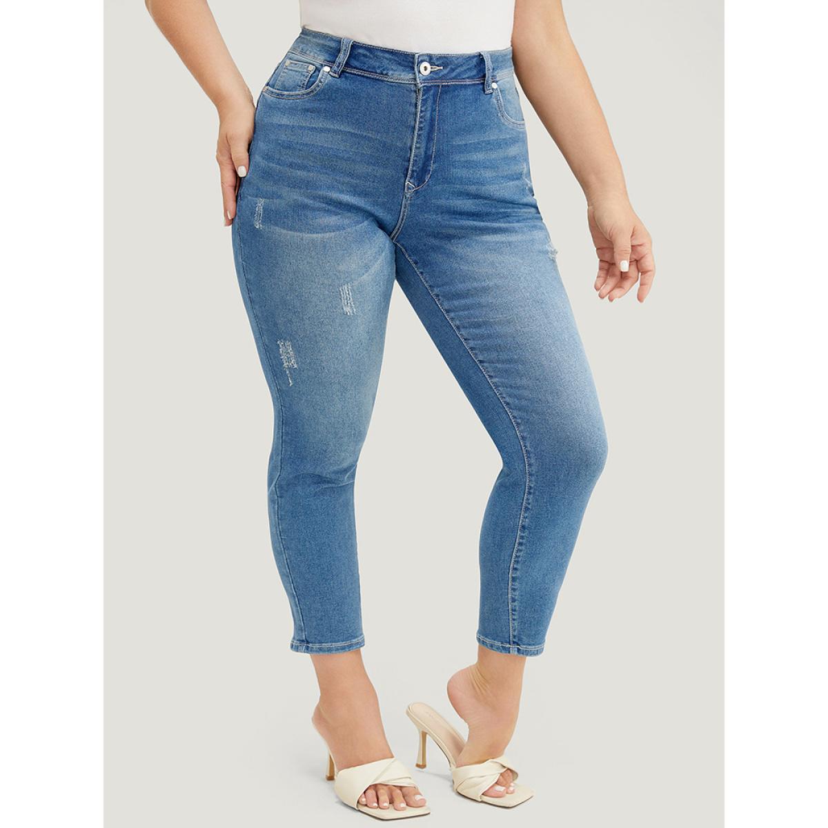 Plus Size Moderately Stretchy High Rise Dark Wash Cropped Jeans Women DarkBlue Casual Plain Medium stretch Side seam pocket Jeans BloomChic 20/2X Product Image