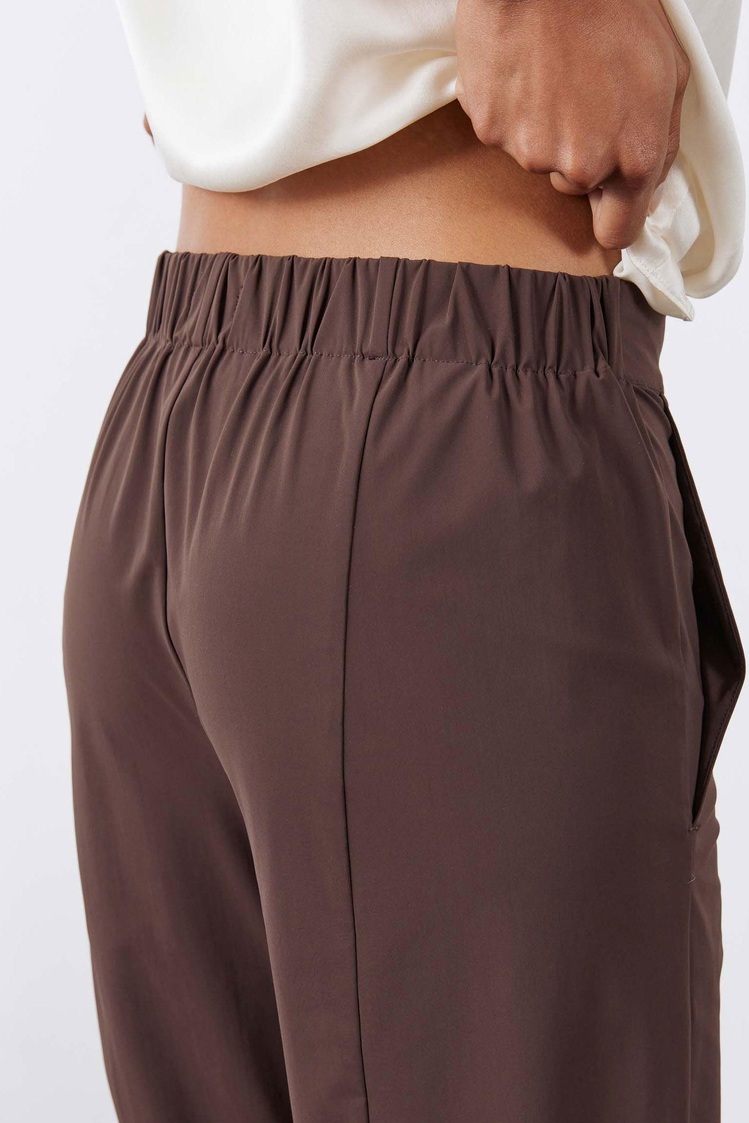 Not Too Tapered Pants Product Image