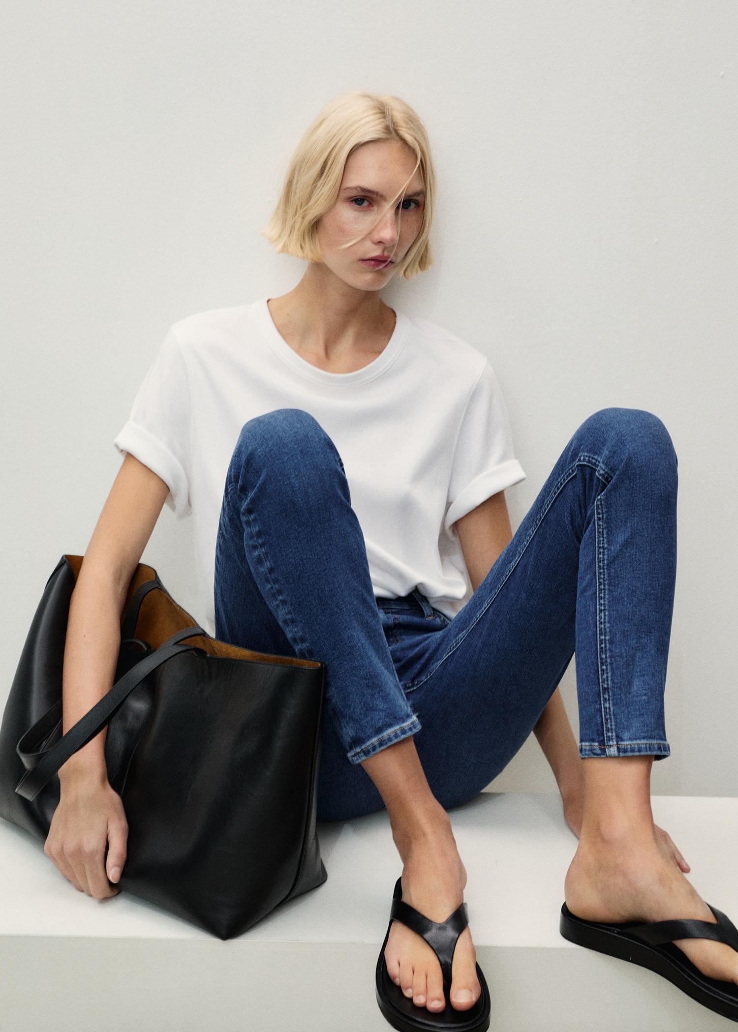 Mid-rise skinny jeans - Women | MANGO USA Product Image