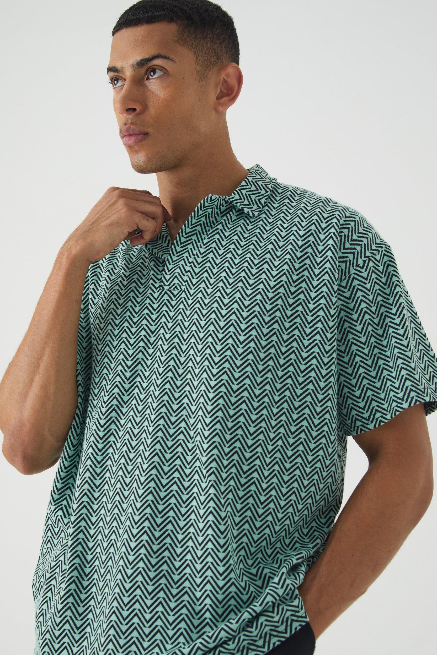 Oversized Revere Stripe Polo | boohooMAN USA Product Image