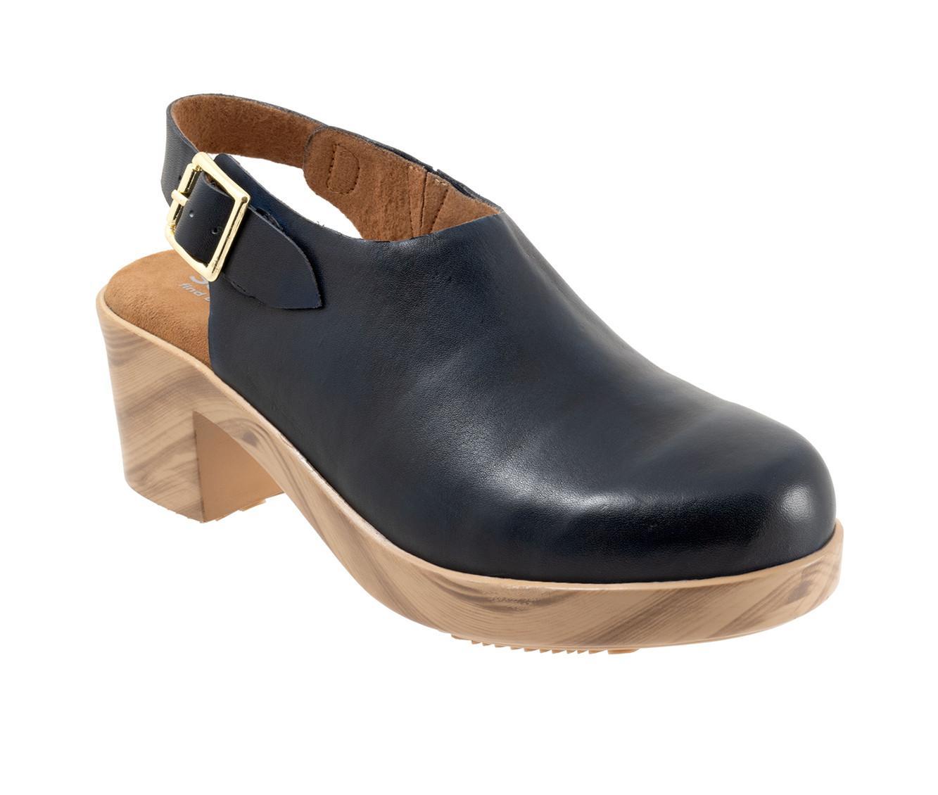 Women's Softwalk Fairbanks Clogs Product Image