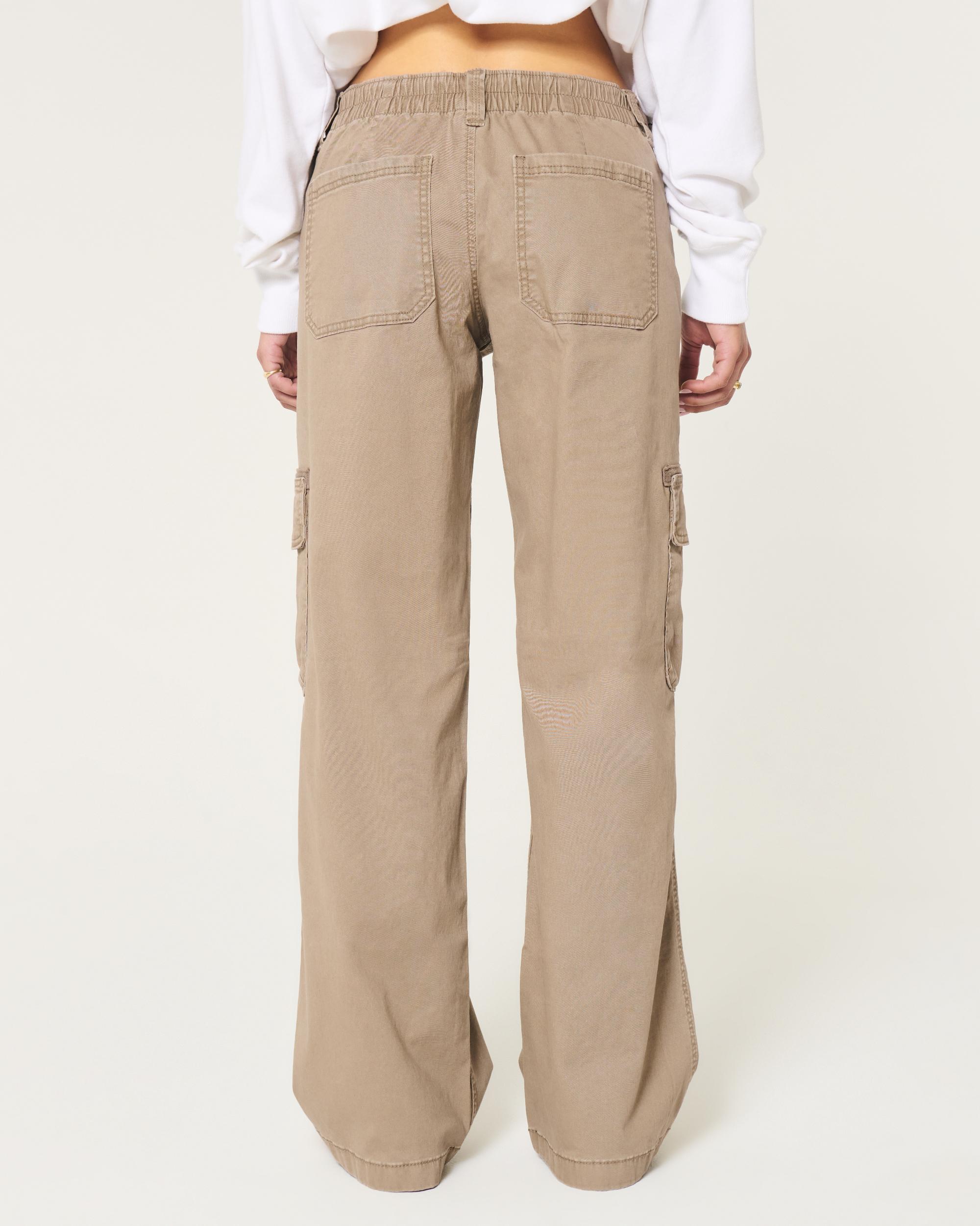Low-Rise Baggy Cargo Pants Product Image