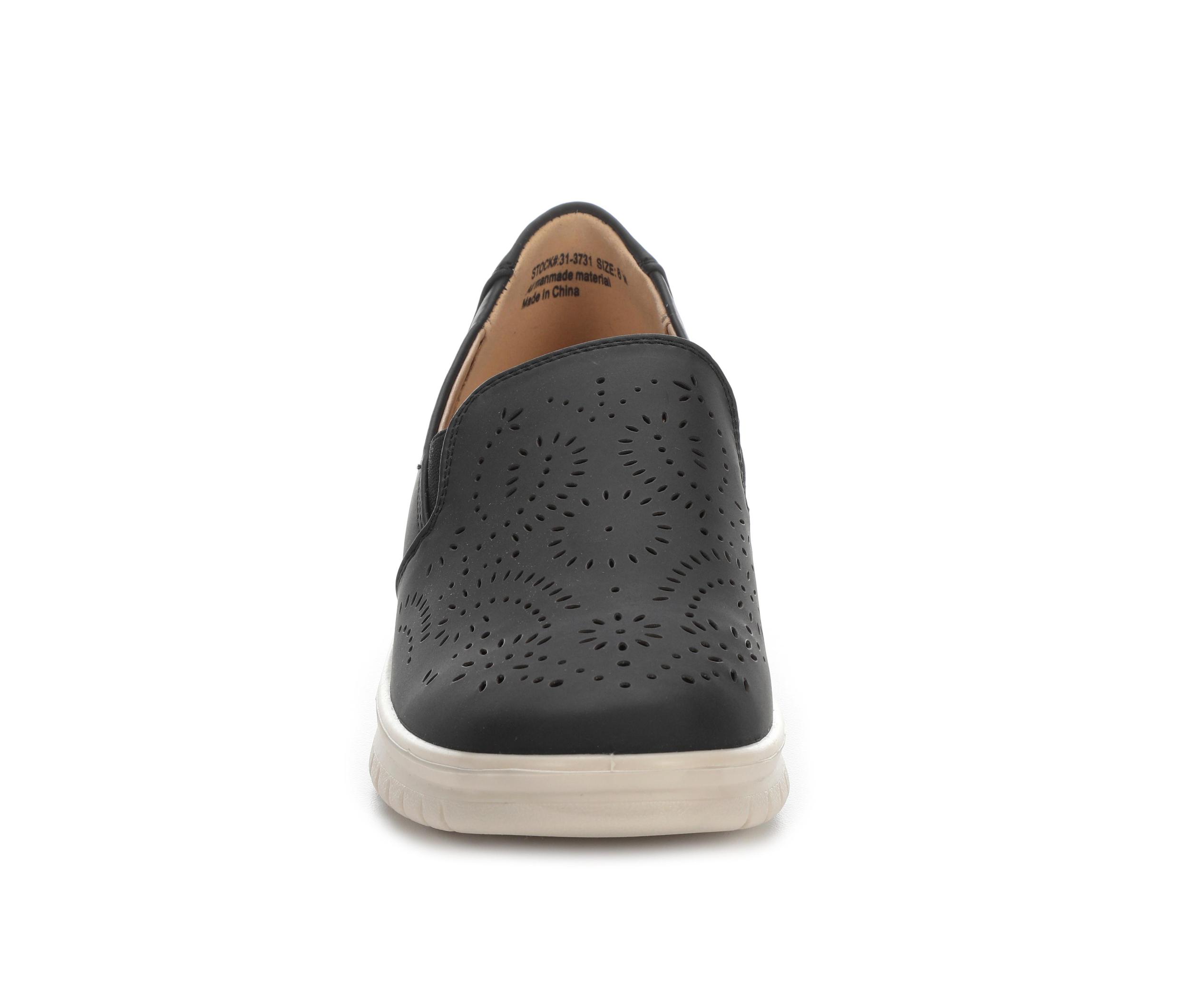 Women's Easy Street Ying Ying Slip-On Wedge Shoes Product Image