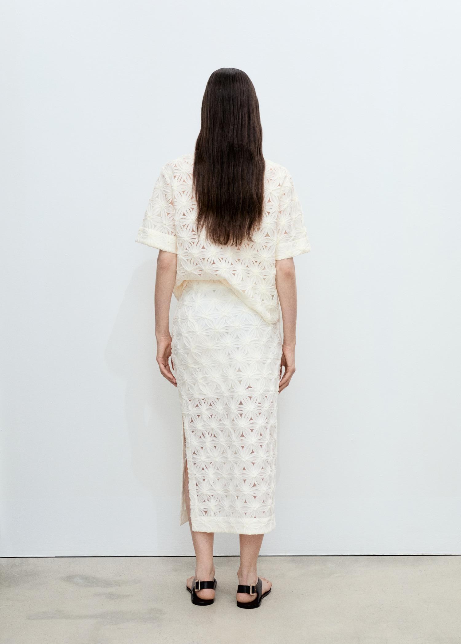 Openwork textured floral skirt - Women | MANGO USA Product Image