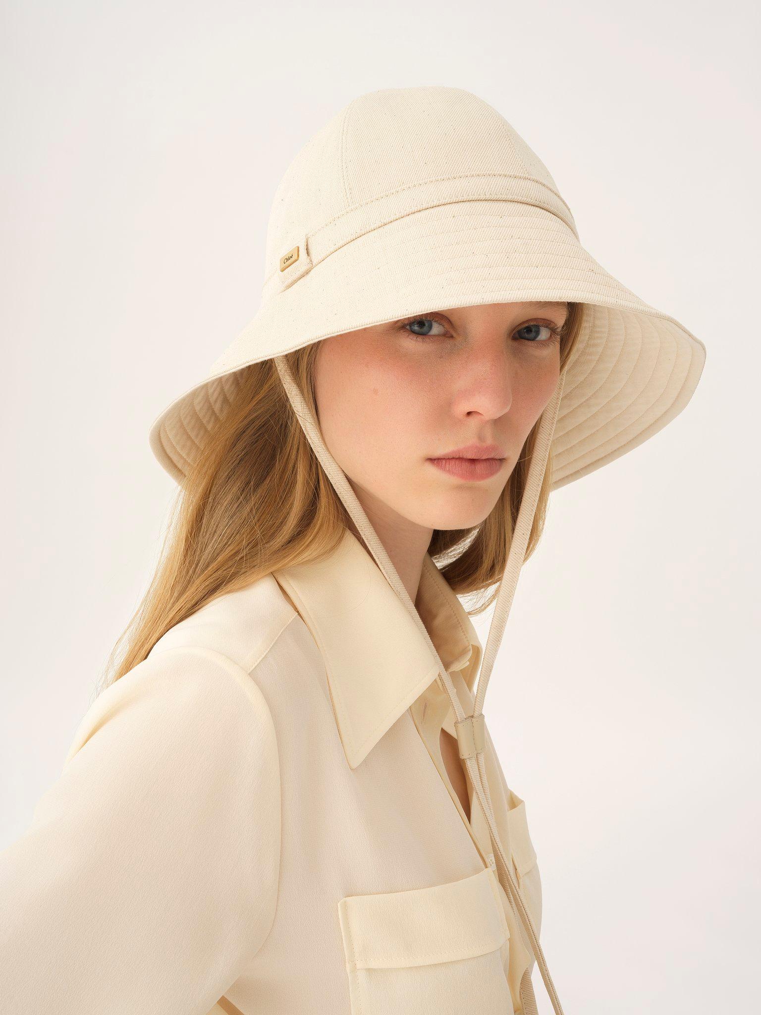 The Chloé Breeze bucket hat in cotton Product Image