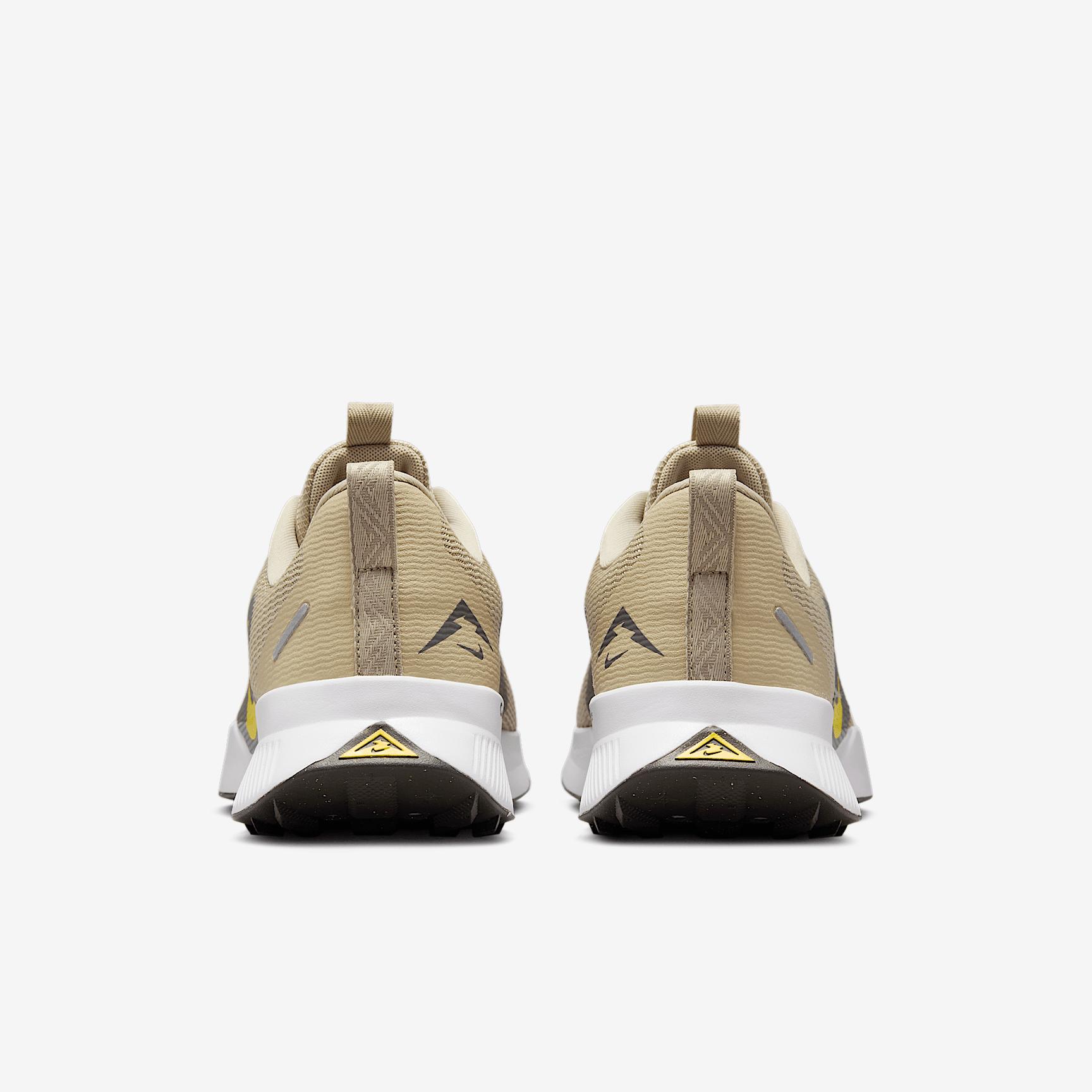 Nike Men's Juniper Trail 3 Trail Running Shoes Product Image