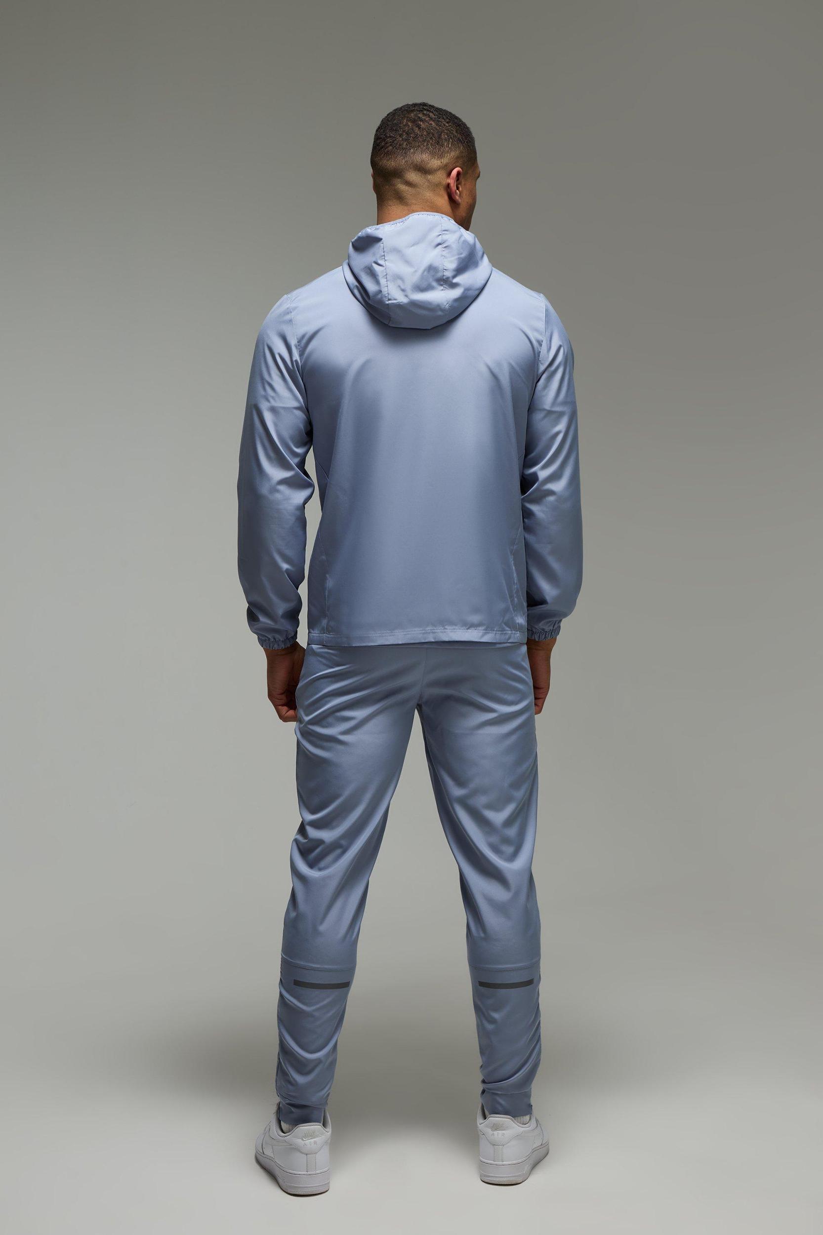 Man Active Lightweight Tapered Sweatpants | boohooMAN USA Product Image