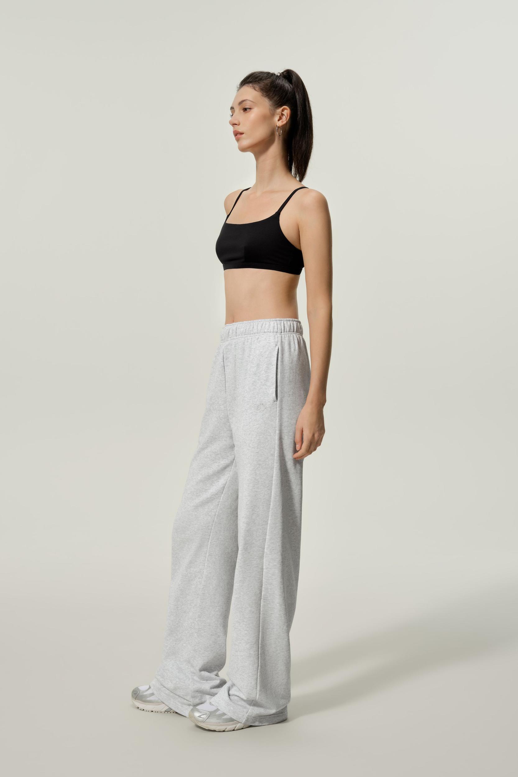 Seamflow Stride Sweatpants Product Image