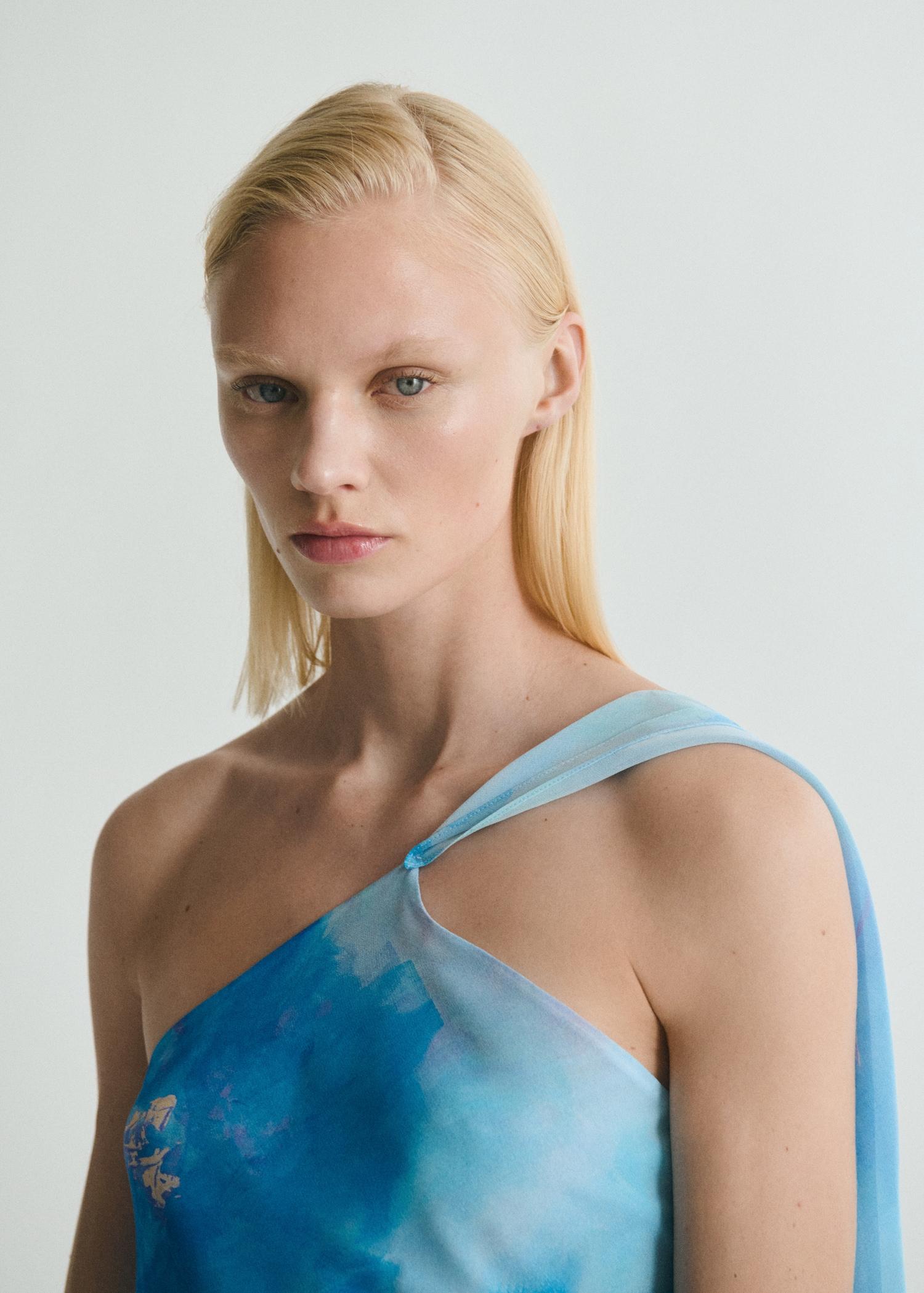 Asymmetrical floral scarf dress - Women | MANGO USA Product Image