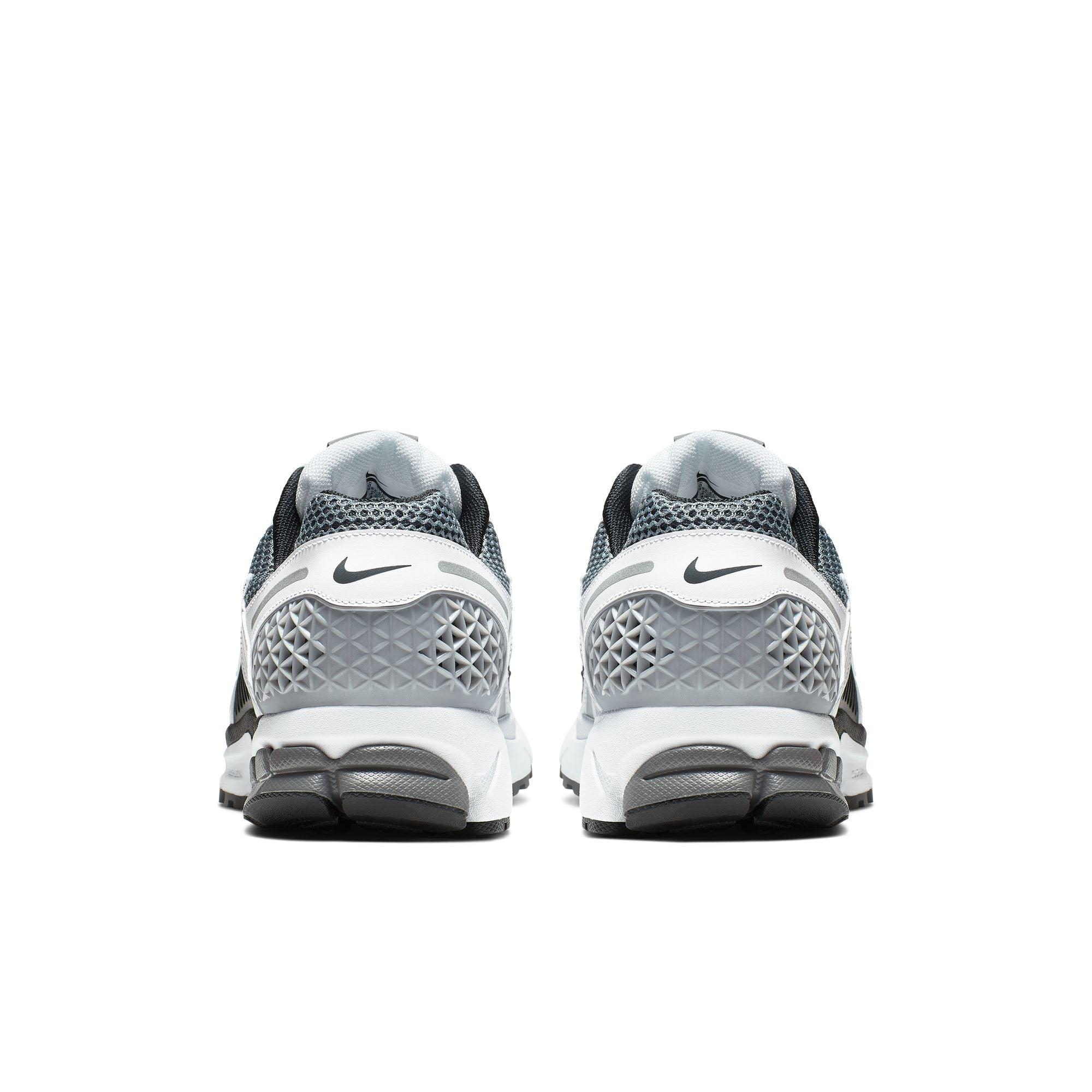 Nike Mens Zoom Vomero 5 SE SP Shoes | CI1694-001 Product Image