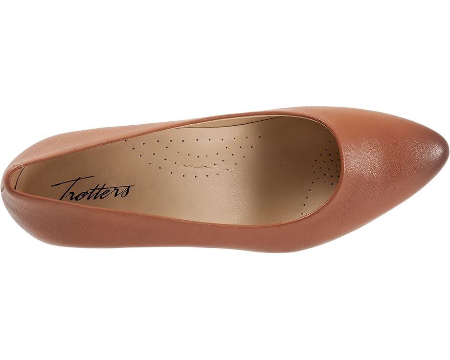 Women's Trotters Pumps Product Image