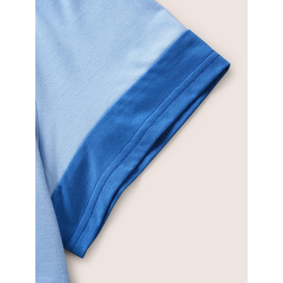 Plus Size Colorblock Contrast Drop Shoulder Sleeve T-shirt LightBlue Women Casual Contrast Round Neck Everyday T-shirts BloomChic 30/6X Product Image