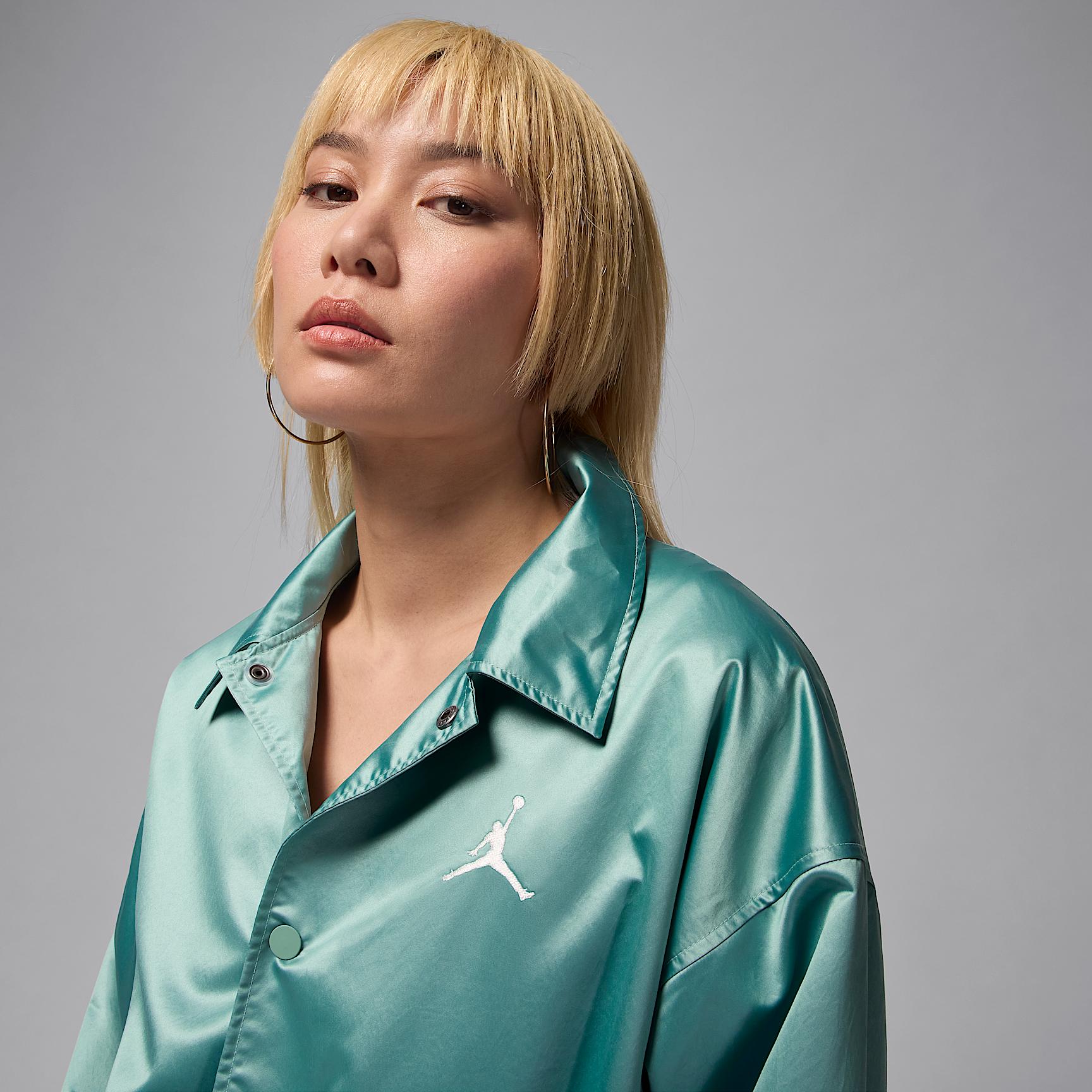 Women's Jordan Coaches Jacket Product Image