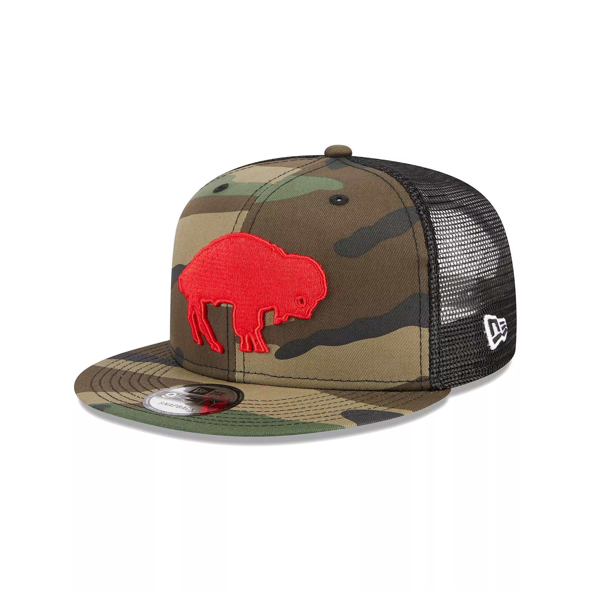 Mens New Era Camo Buffalo Bills Throwback Main Trucker 9FIFTY Snapback Hat Product Image