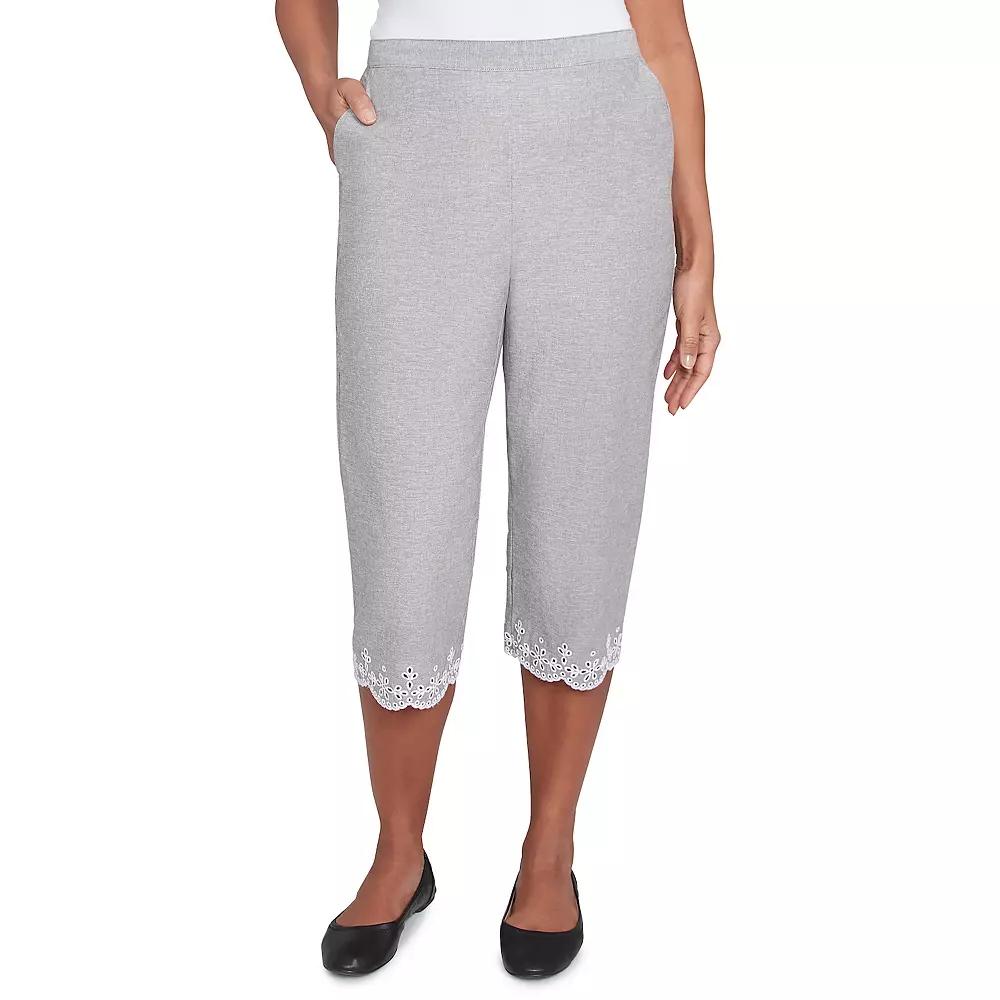 Women's Alfred Dunner Eyelet Embroidered Capri Pants,  Product Image