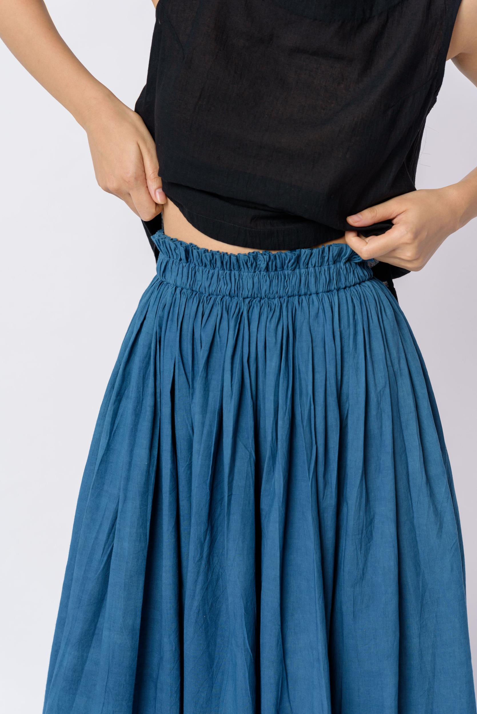 Indigo pleated skirt Product Image