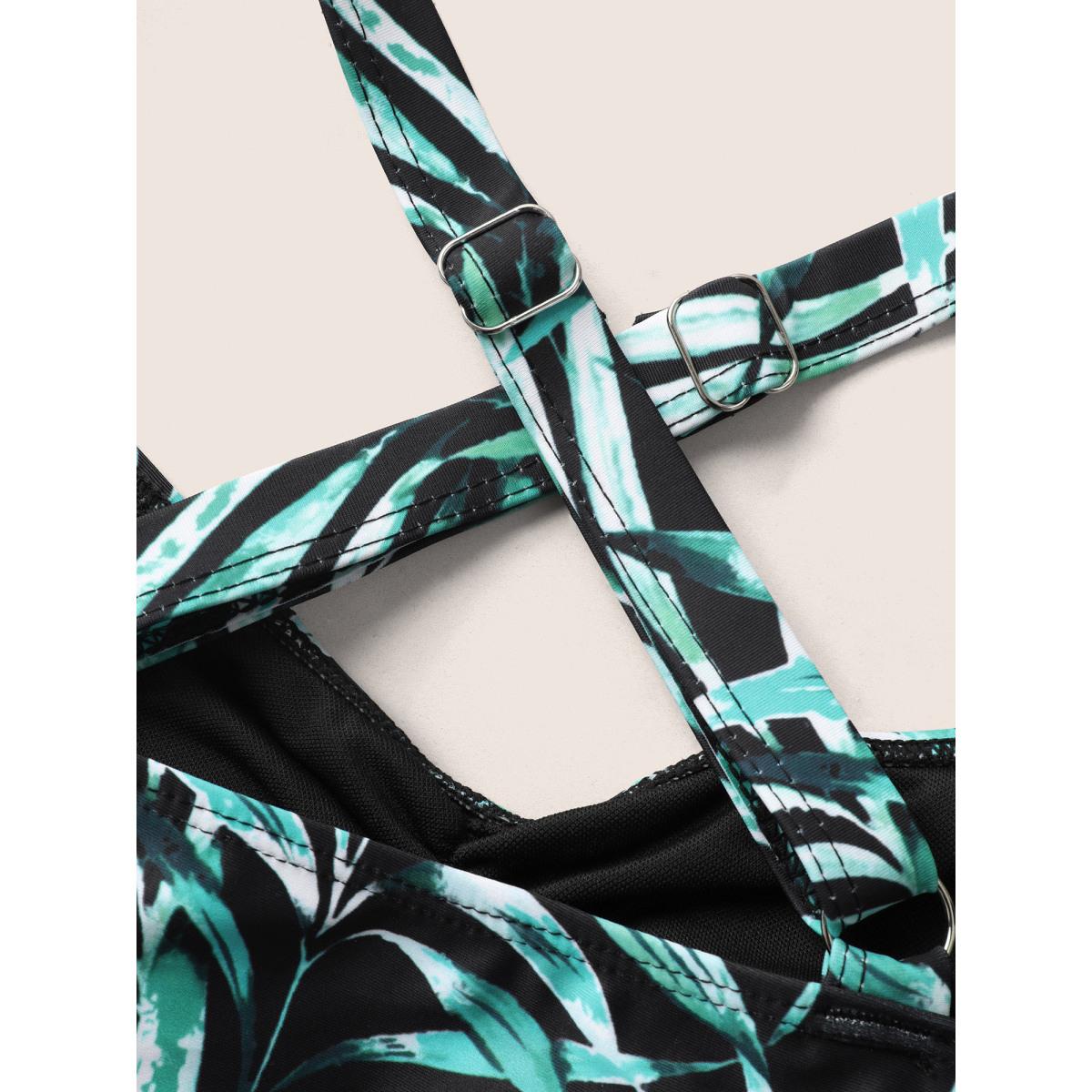 Plus Size Tropical Print Heart Neckline Ruched One Piece Swimsuit Women's Swimwear Emerald Beach Gathered Curve Bathing Suits High stretch One Pieces BloomChic 30/6X Product Image