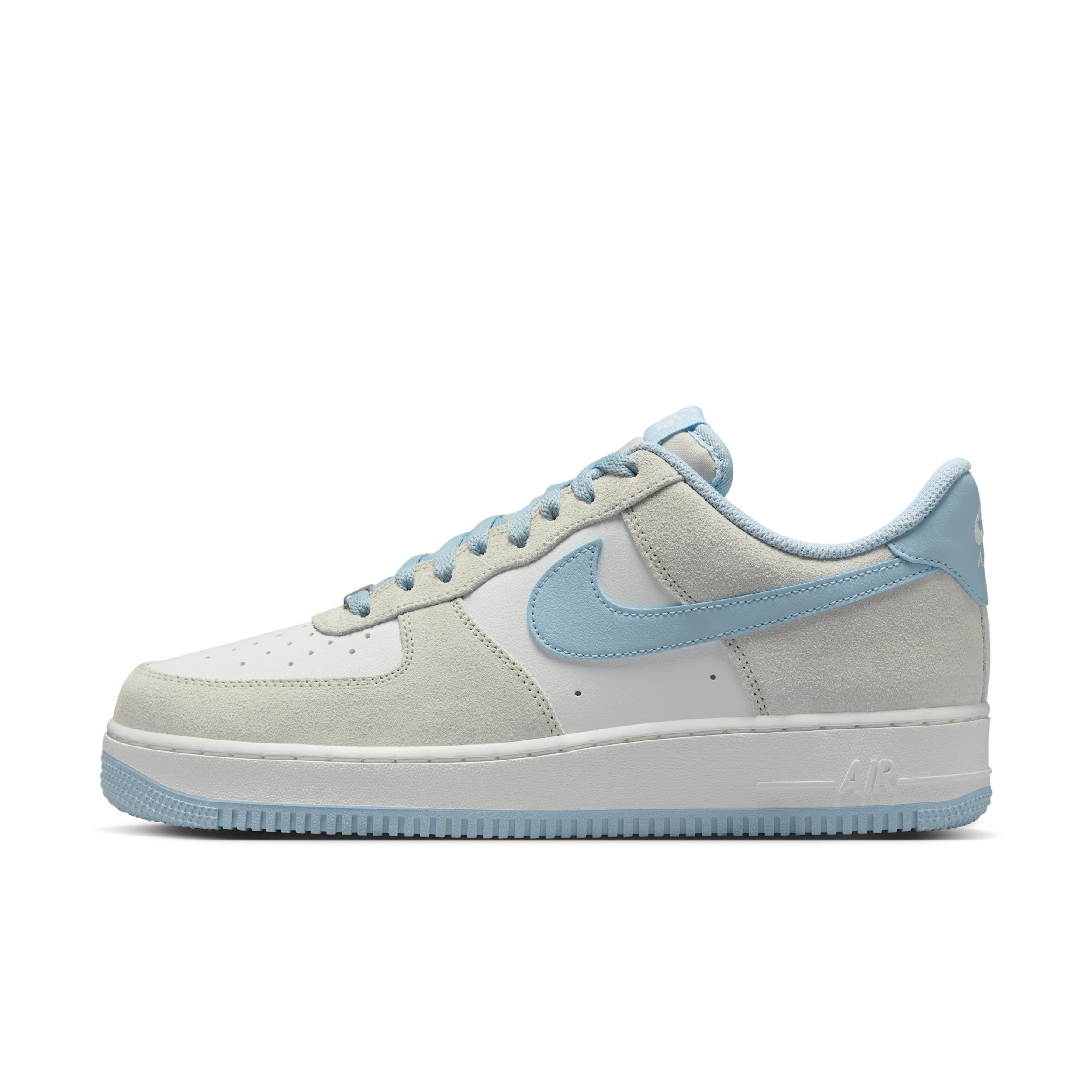 Nike Mens Air Force 1 07 LV8 Shoes | II7630-100 Product Image