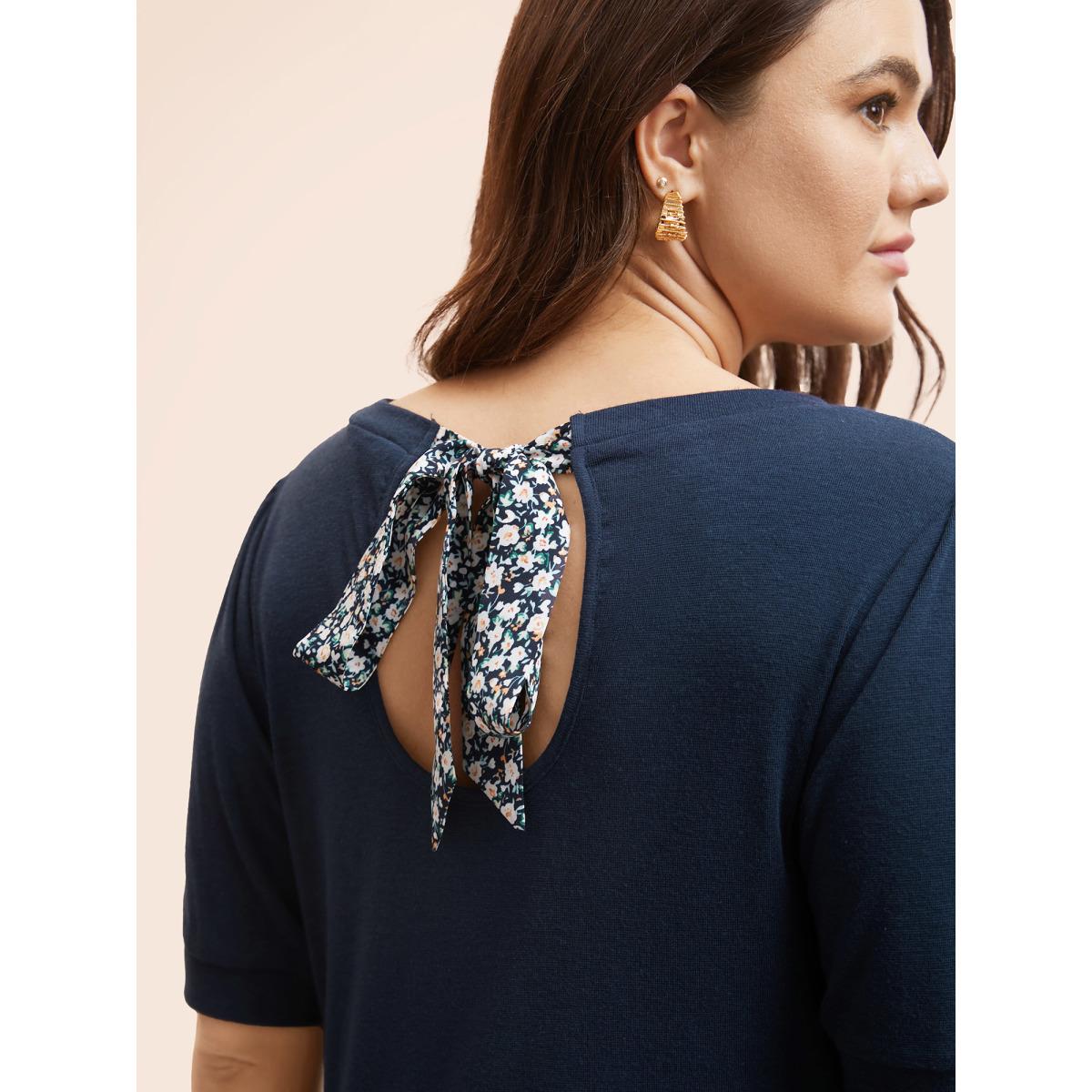 Plus Size Patchwork Ditsy Floral Knot Puff Sleeve T-shirt Indigo Women Elegant Tie knot Round Neck Bodycon Everyday T-shirts BloomChic 22-24/3X Product Image