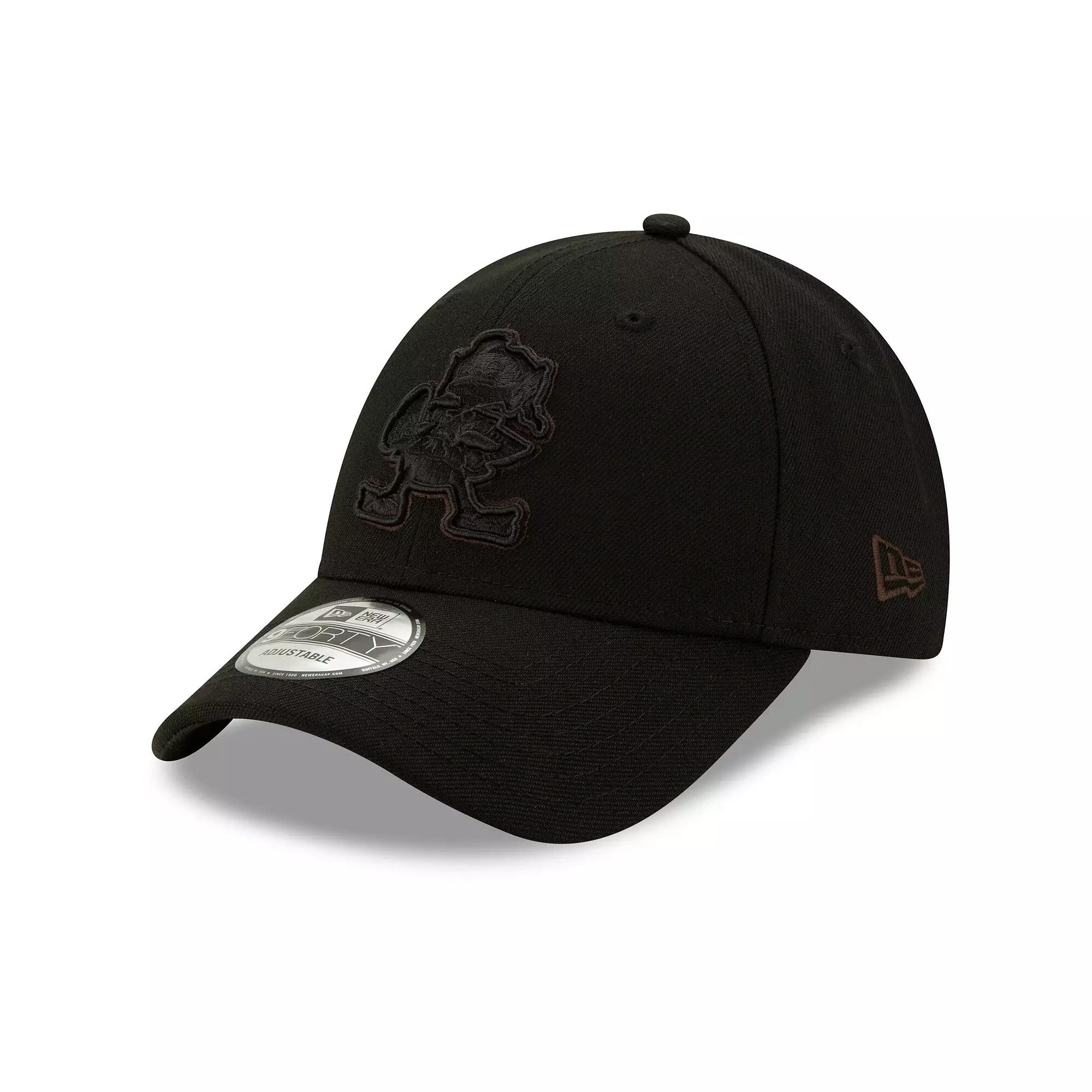 Men's New Era Black Cleveland Browns Throwback Logo Momentum 9FORTY Adjustable Snapback Hat Product Image
