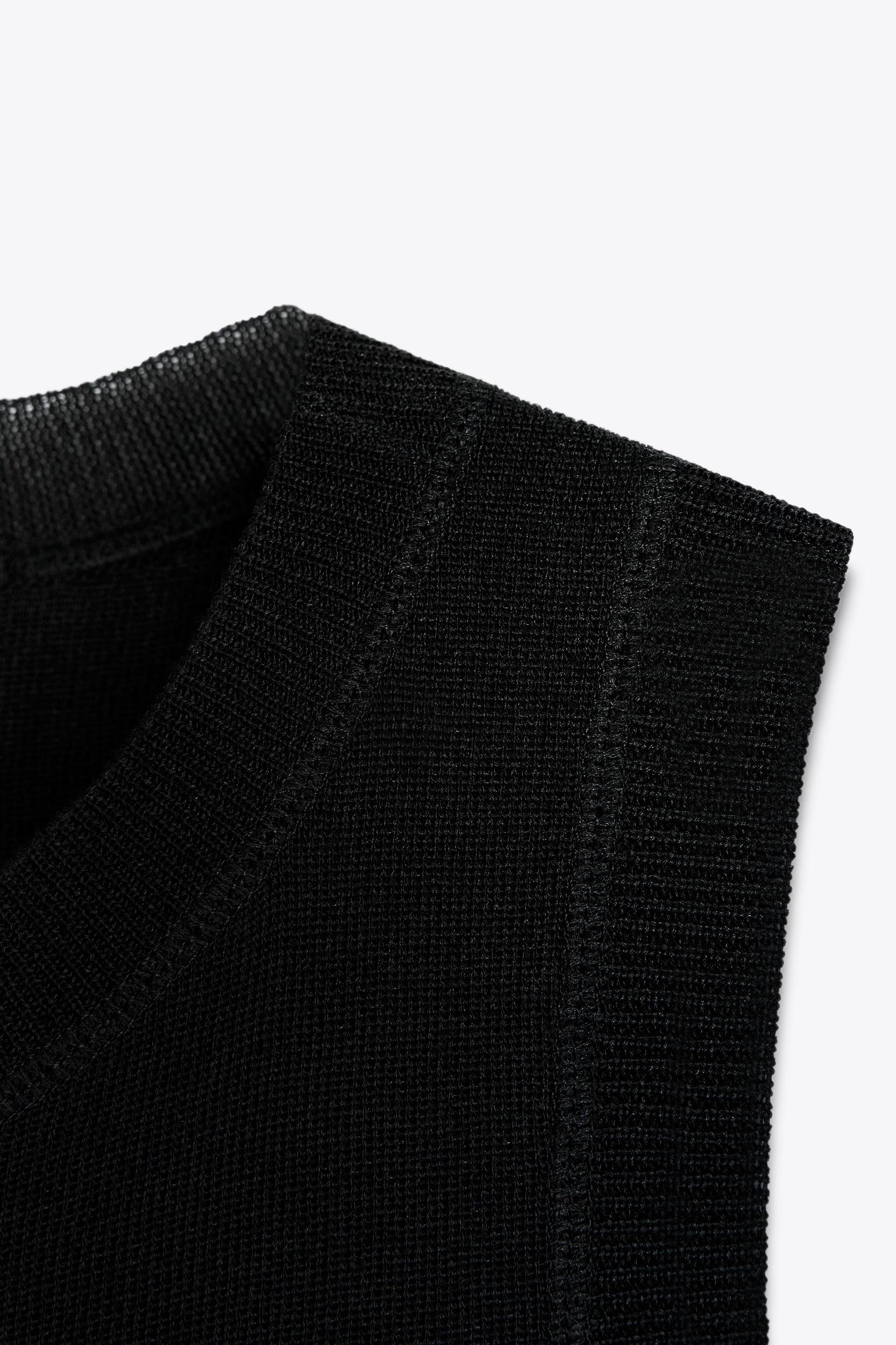 SLEEVELESS BASIC KNIT TOP Product Image