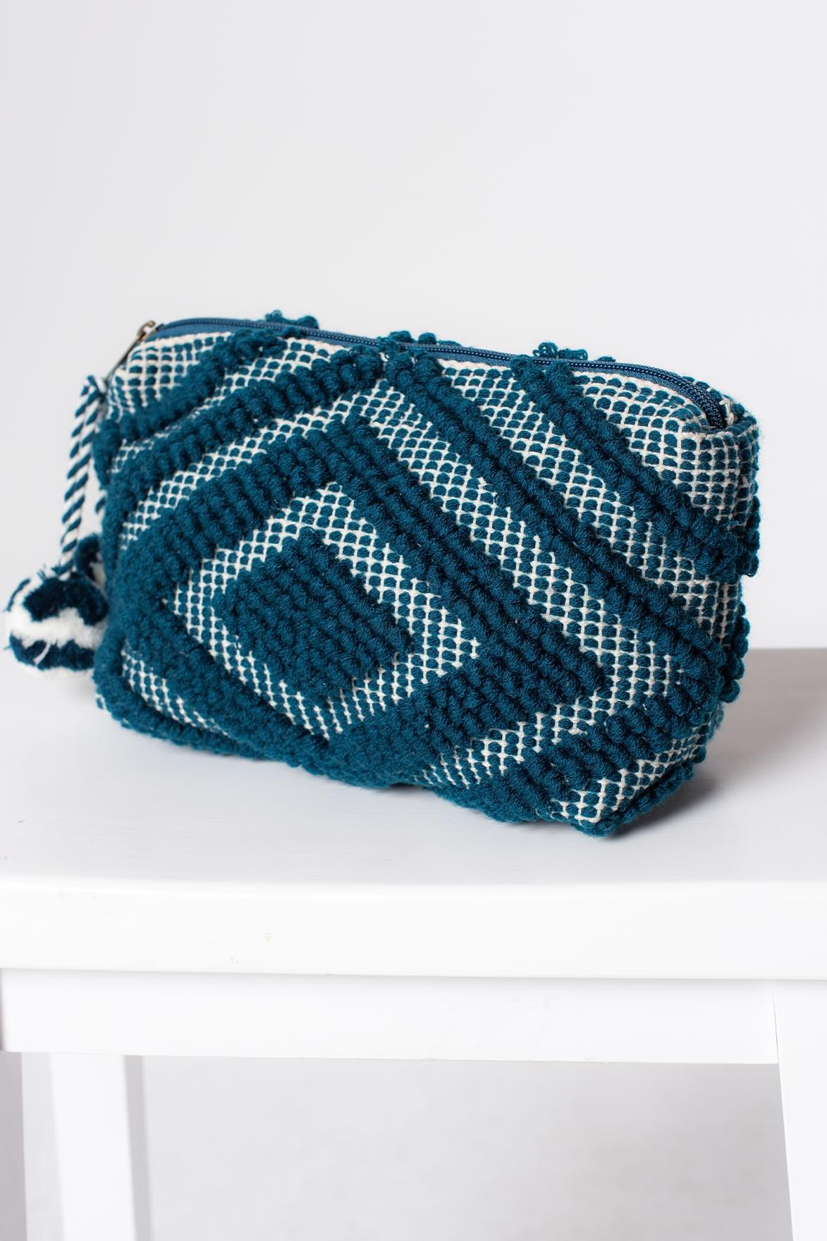 Diamond Motif Makeup Bag Product Image