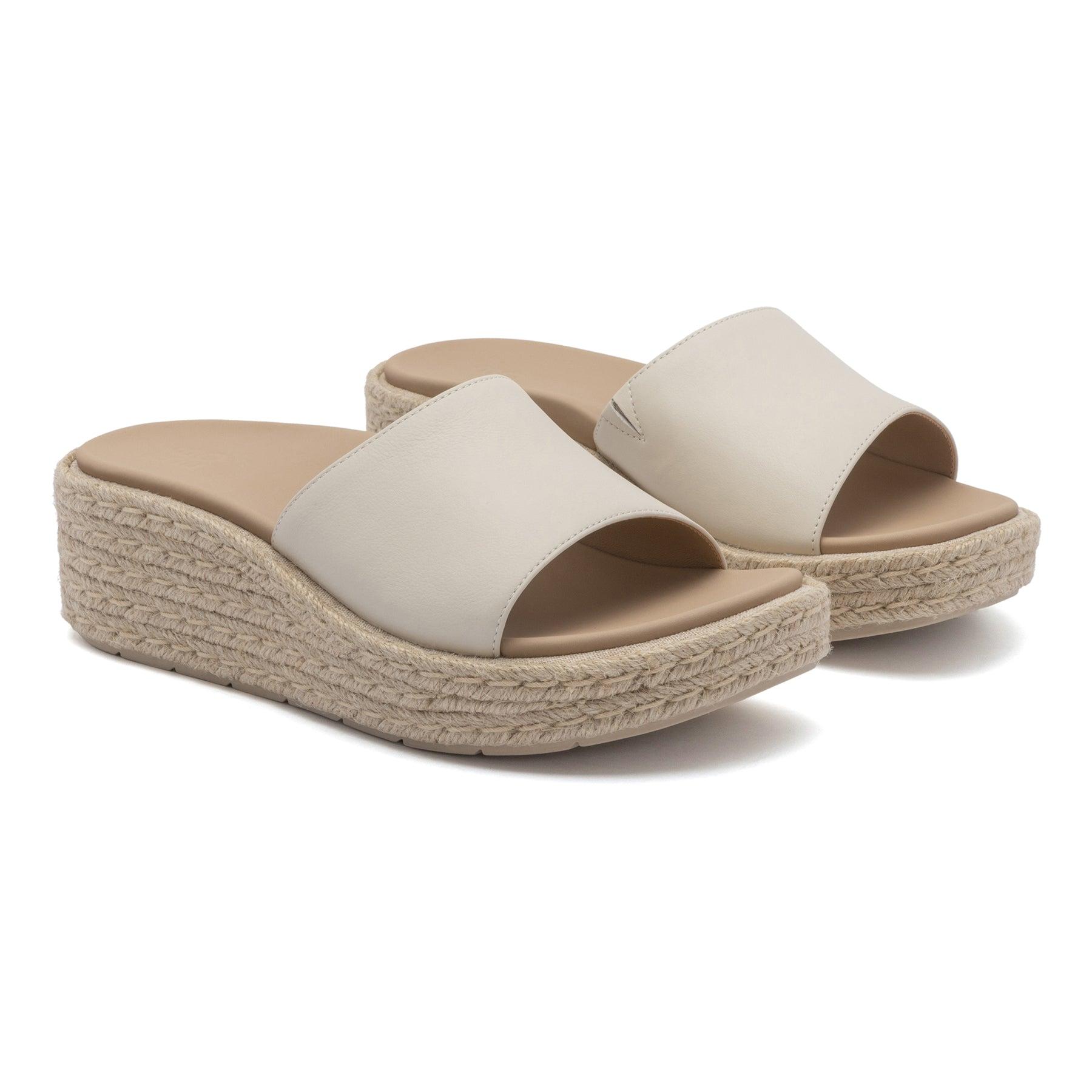 Solstice Slide Metatarsal Female Product Image