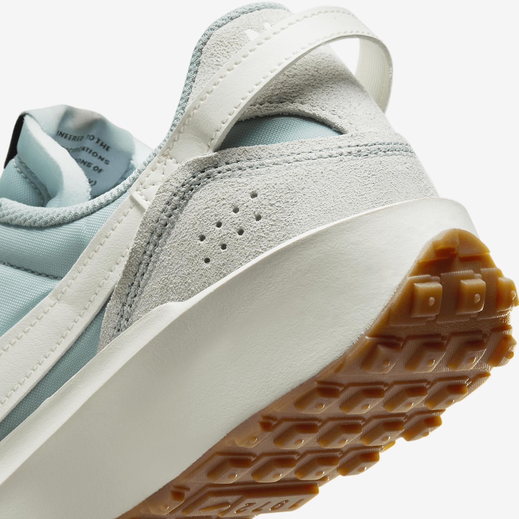 Nike Womens Waffle Debut Sneaker Running Sneakers Product Image