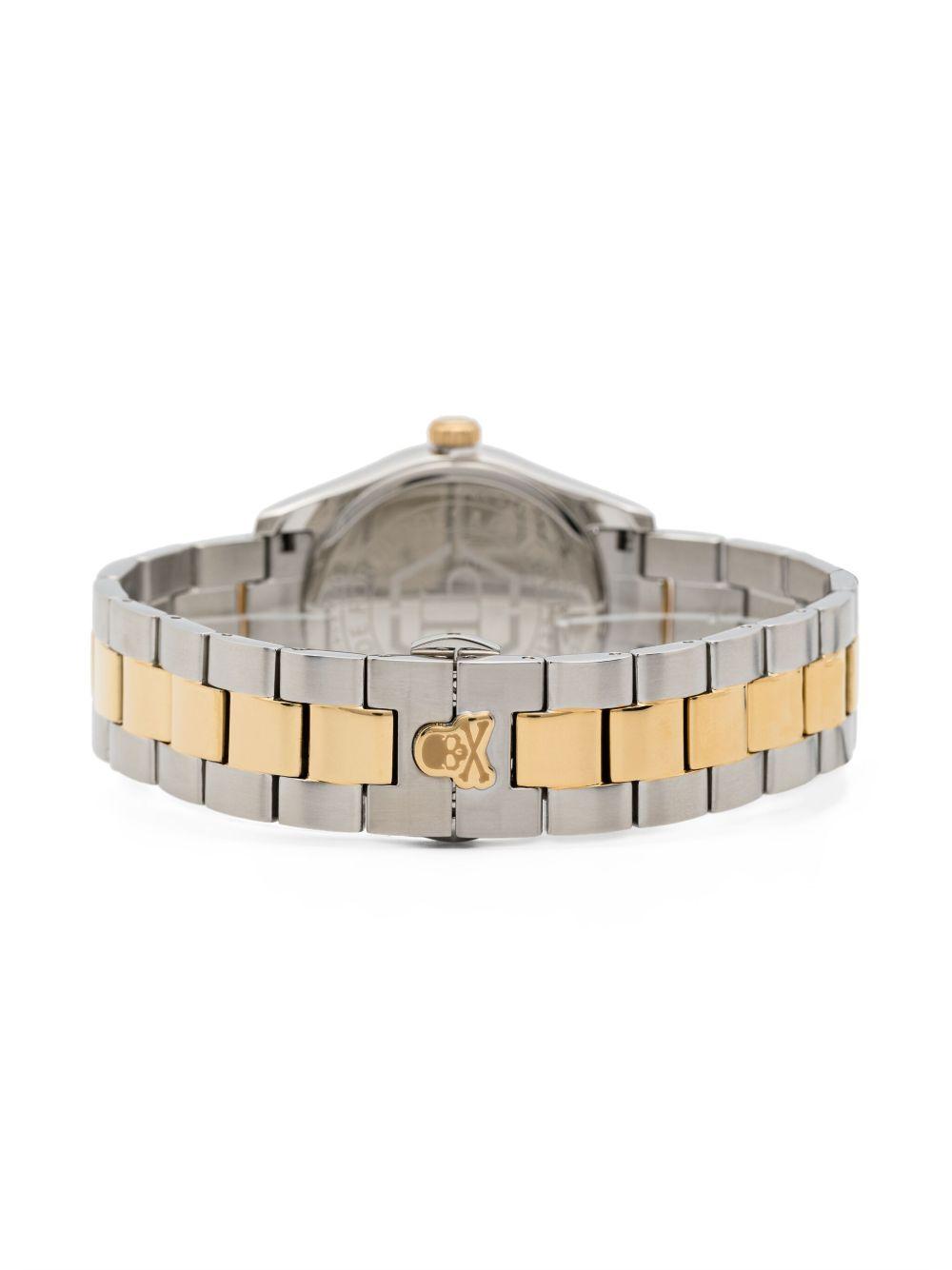 Queen 36mm Product Image