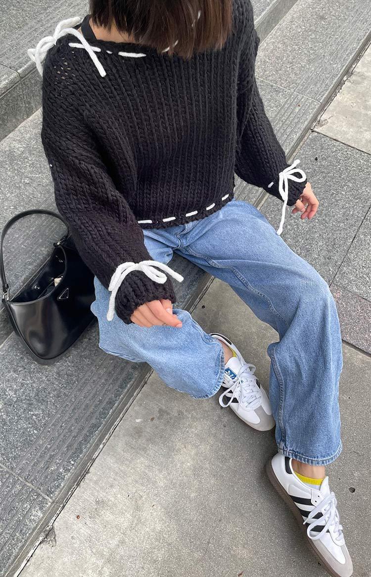 Bea Black Sweater Product Image