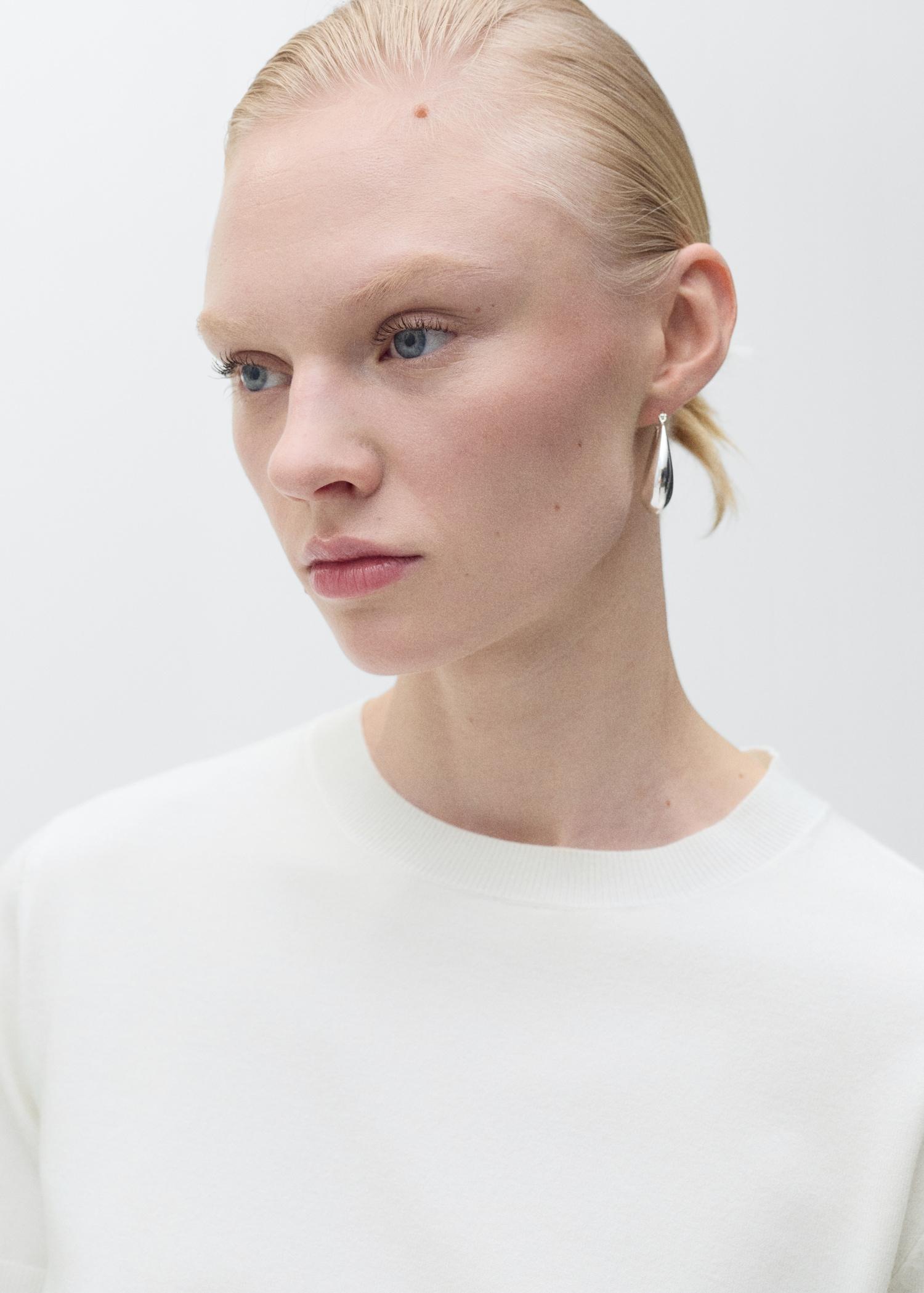 Short-sleeved fine-knit sweater - Women | MANGO USA Product Image