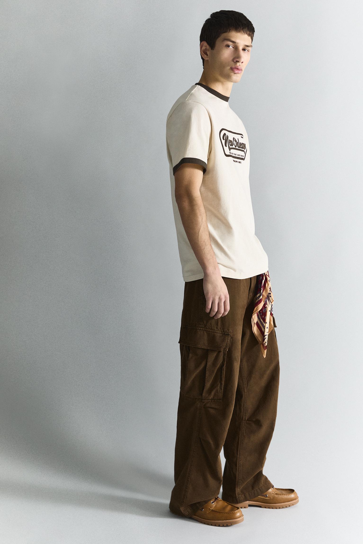 Washed baggy cargo pants Product Image