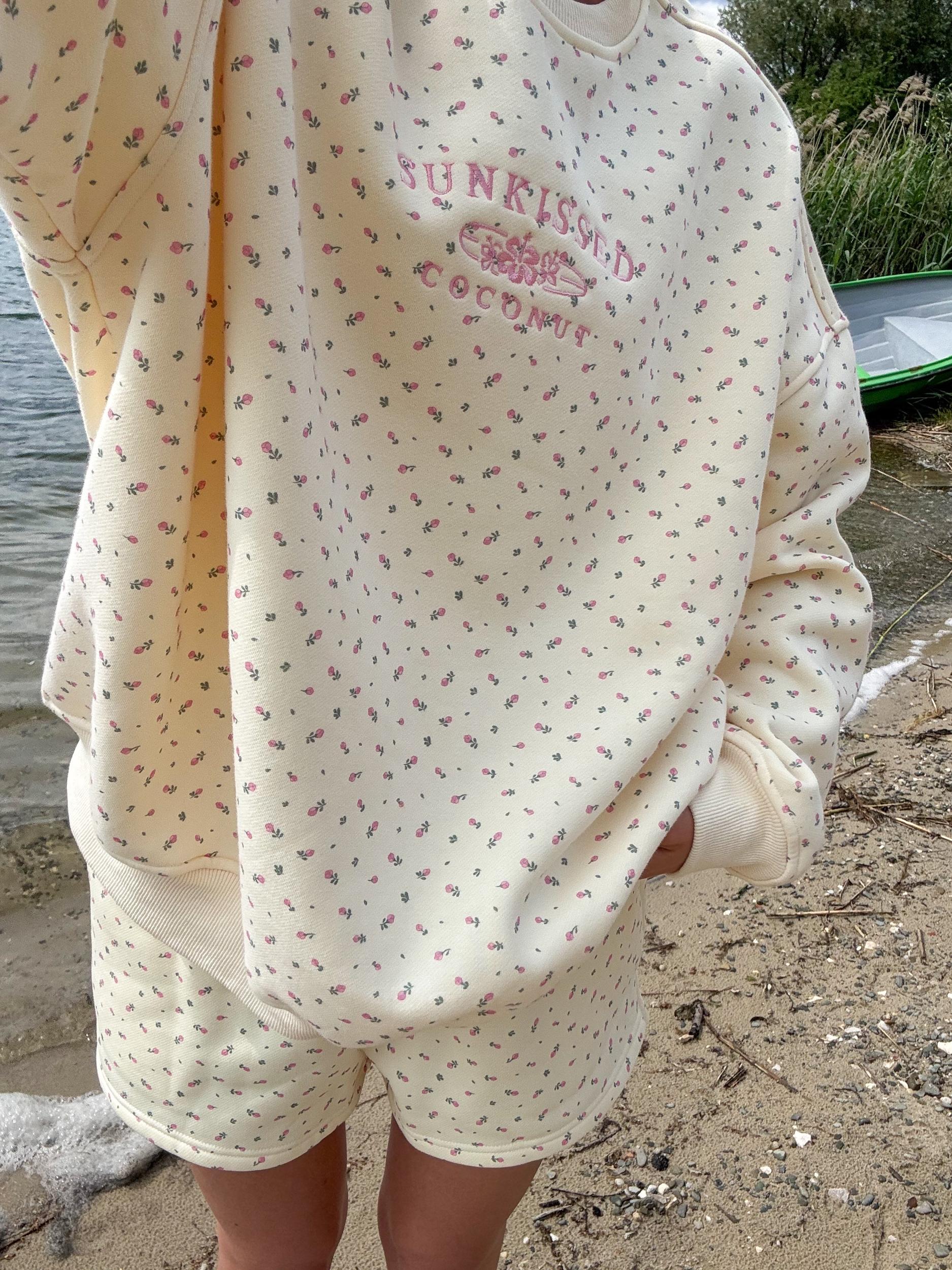 Toasted Cream Roses Embroider Sweatshirt Product Image