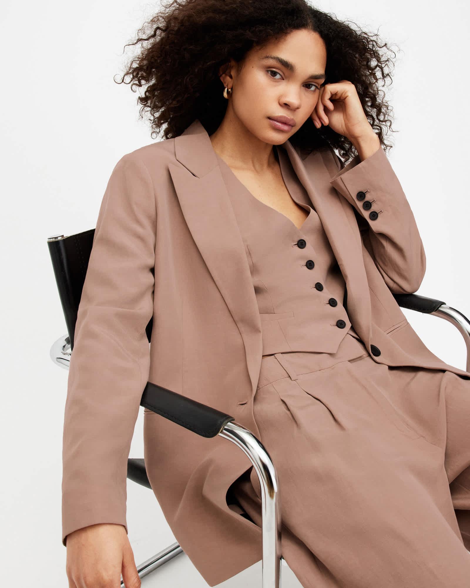 Deri Lyn Linen Blend Blazer Product Image