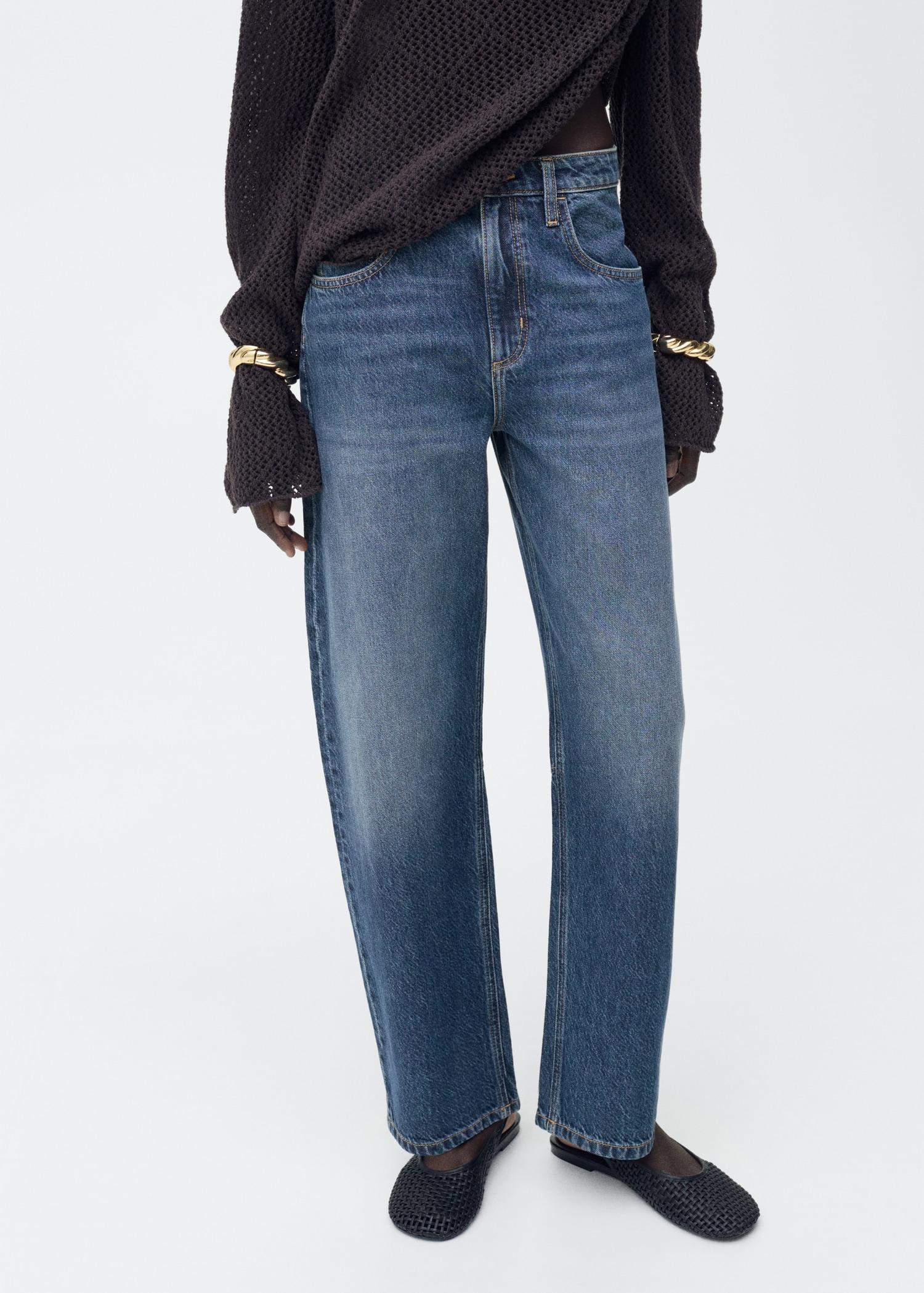 High-rise balloon jeans - Women | MANGO USA Product Image