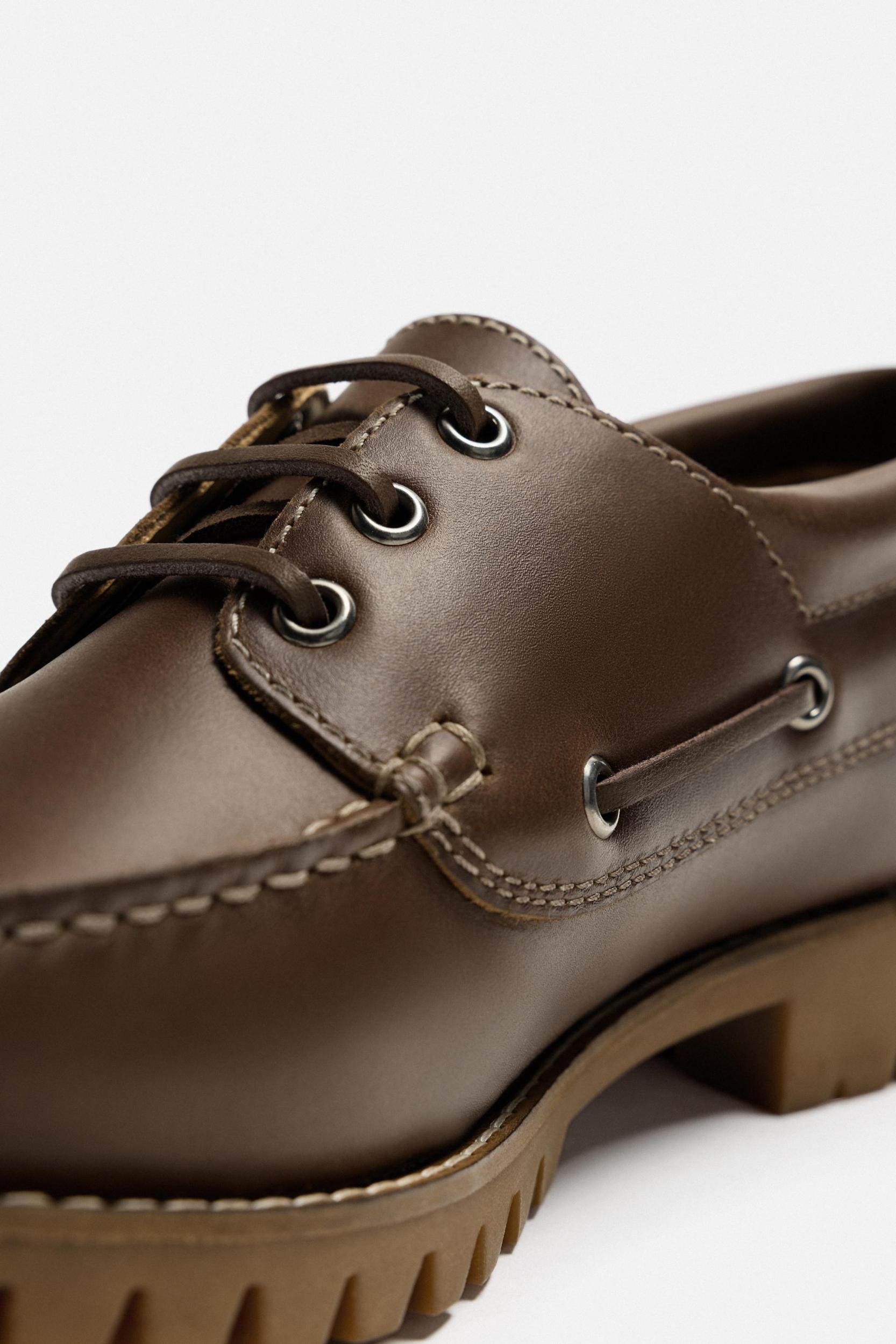 LEATHER BOAT SHOES Product Image