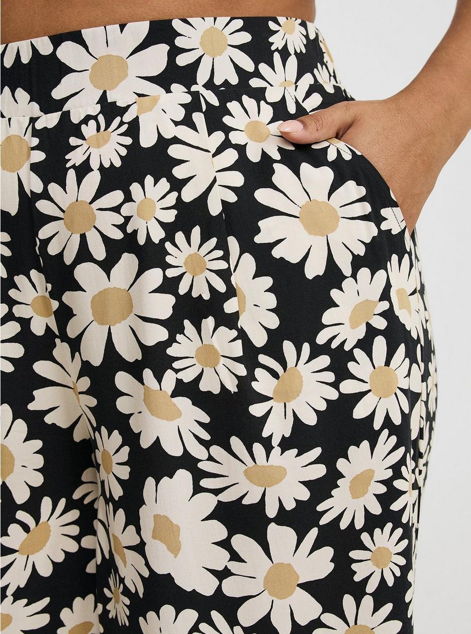 Pull-On Wide Leg Pant Product Image