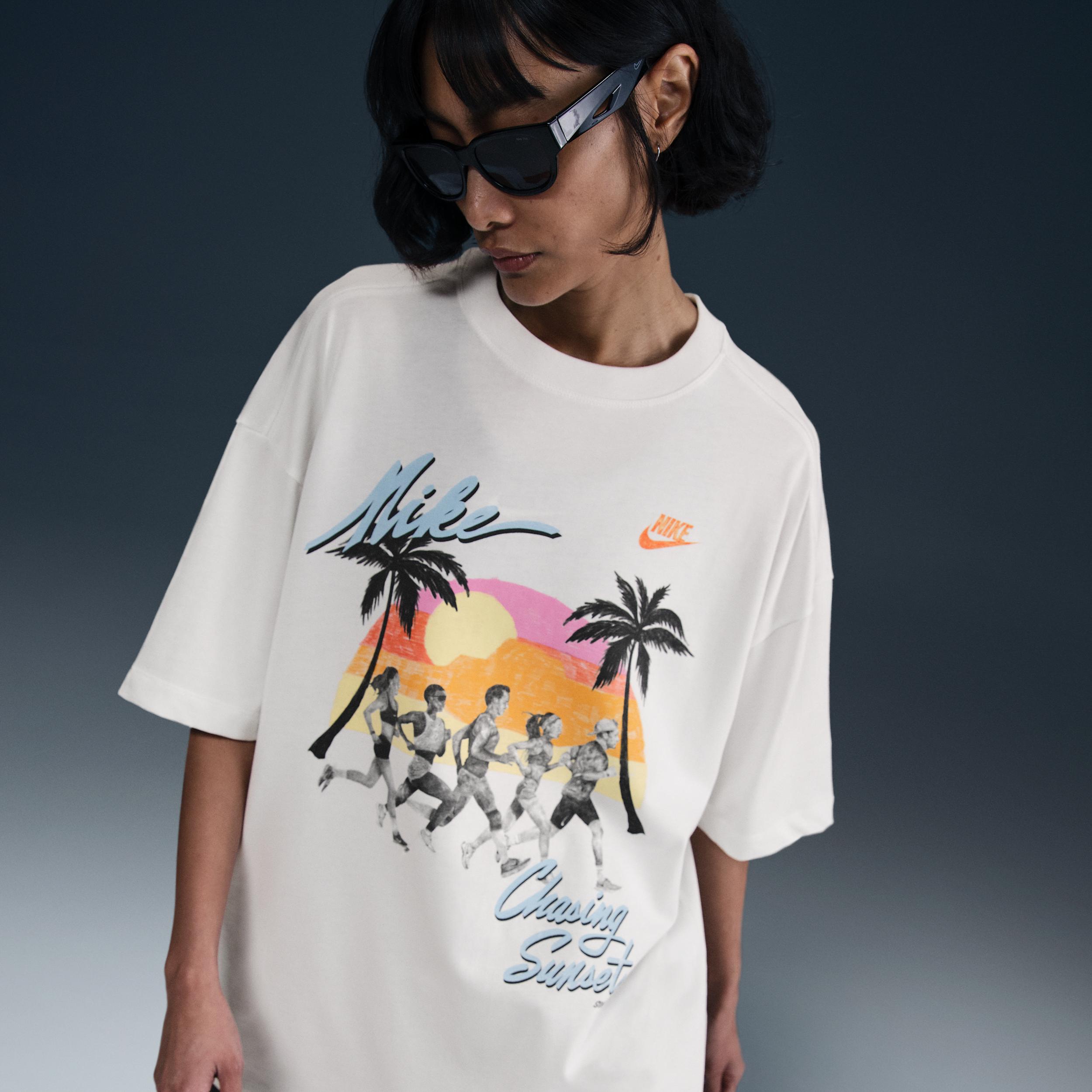 Nike Sportswear Essential Women's Oversized T-Shirt Product Image